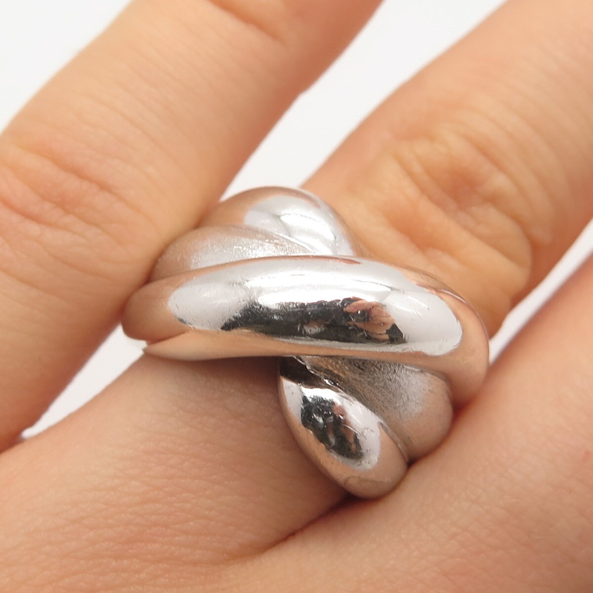 925 Sterling Silver Vintage Ribbed Crossover Ring Size 7.25