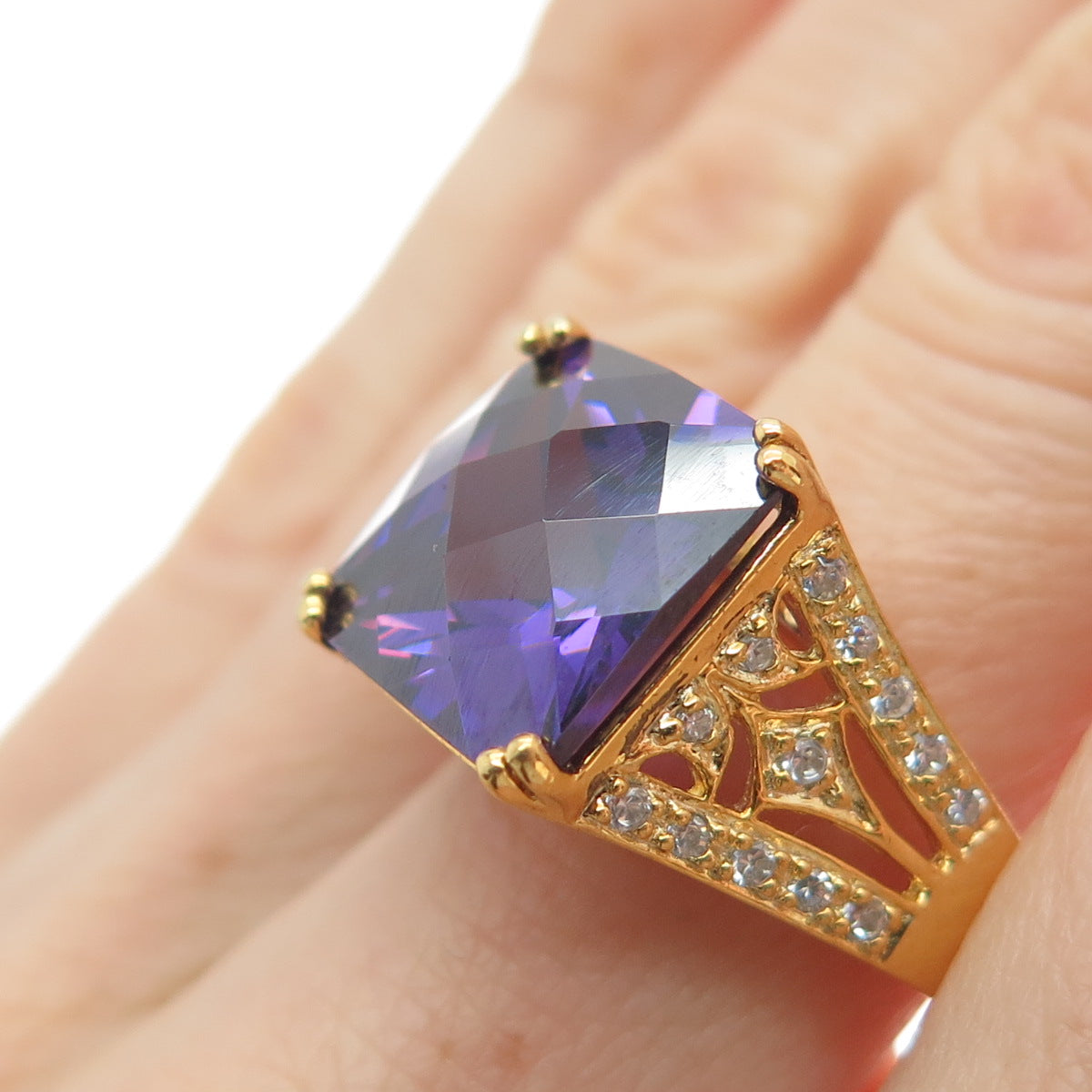 ROSS SIMONS 925 Sterling Silver Gold Plated Purple & White C Z Ring Size 7