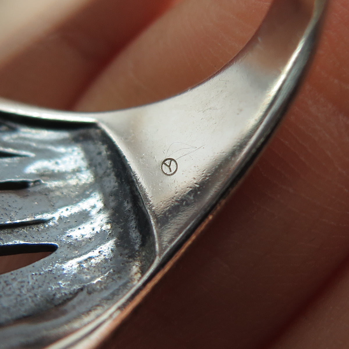 925 Sterling Silver Vintage Modernist Crisscross Oxidized Ring Size 10
