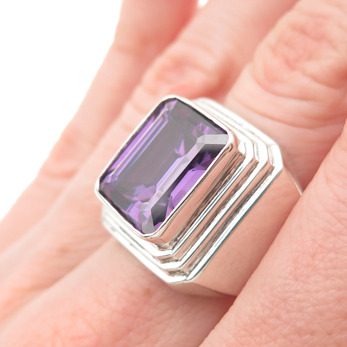 925 Sterling Silver Vintage Real Emerald-Cut Amethyst Modernist Ring Size 7.25