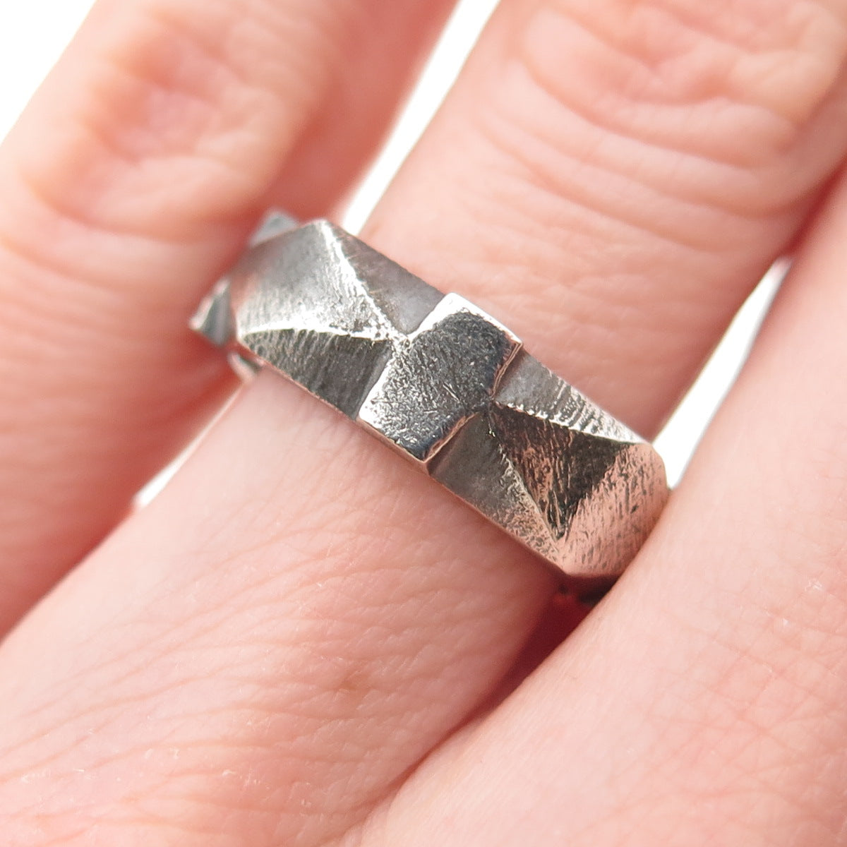 925 Sterling Silver Vintage Modernist Oxidized Band Ring Size 6.25