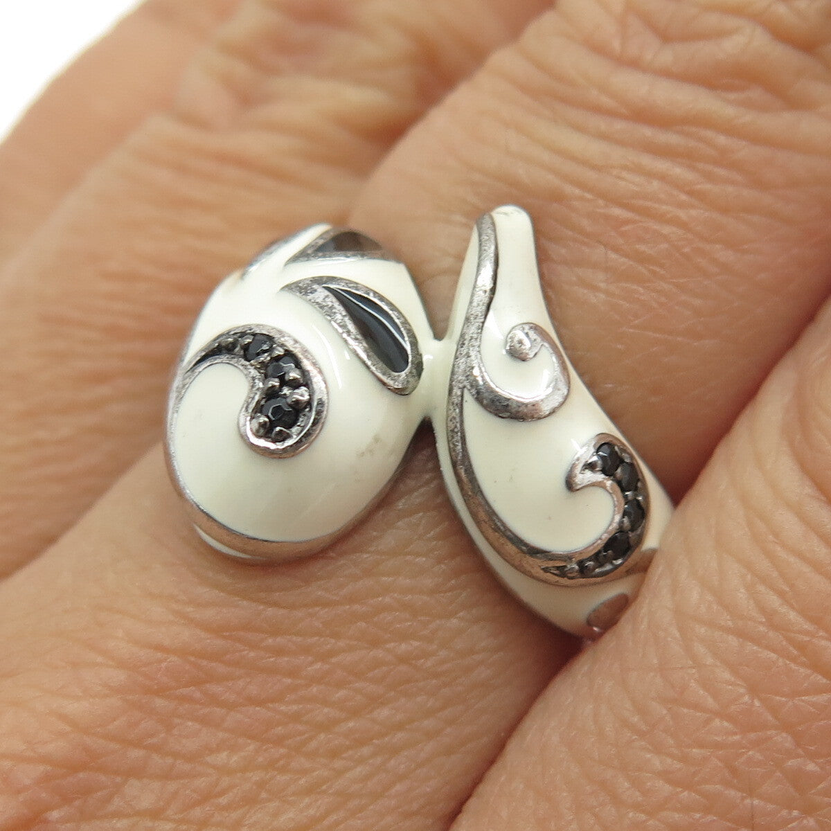 EMA 925 Sterling Silver Real Black Spinel Gemstone & White Enamel Ring Size 7.25