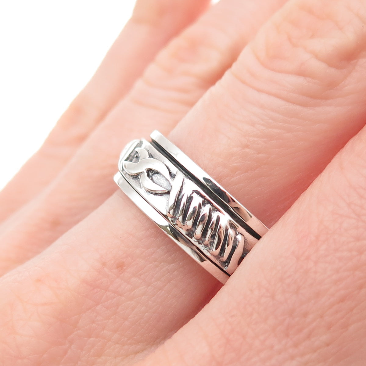 925 Sterling Silver Vintage Celtic Oxidized Rotating Band Ring Size 10