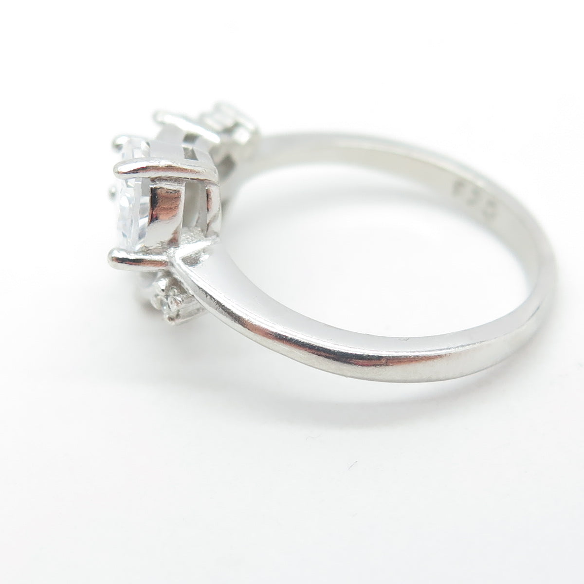 925 Sterling Silver Multi-C Z Ring Size 7.25