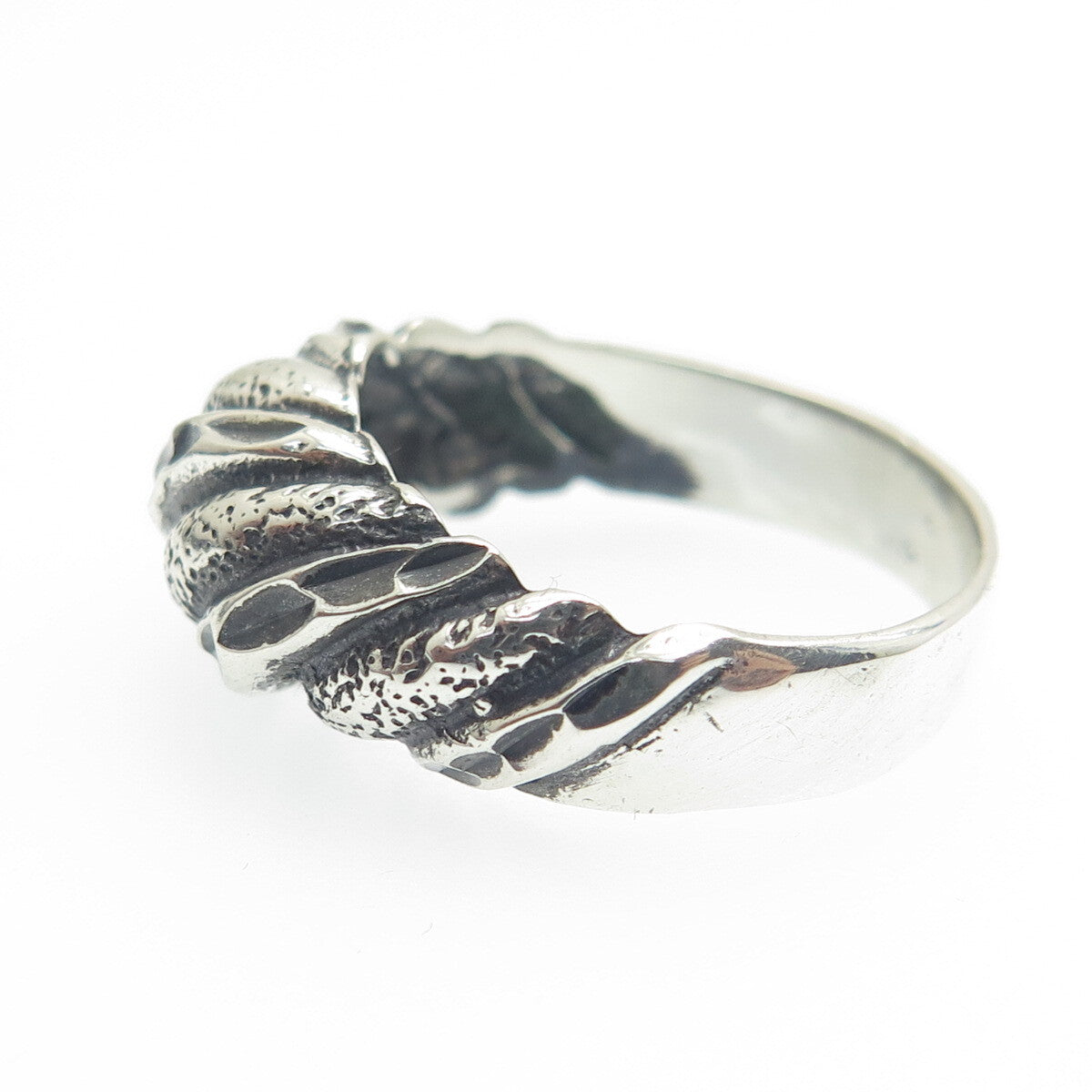 925 Sterling Silver Vintage Diamond-Cut Ribbed Dome Oxidized Ring Size 6.5