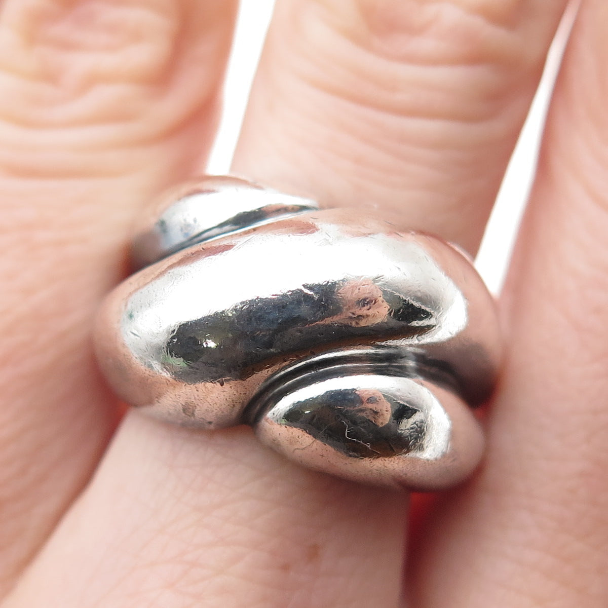 925 Sterling Silver Vintage Modernist Ribbed Dome Oxidized Ring Size 8