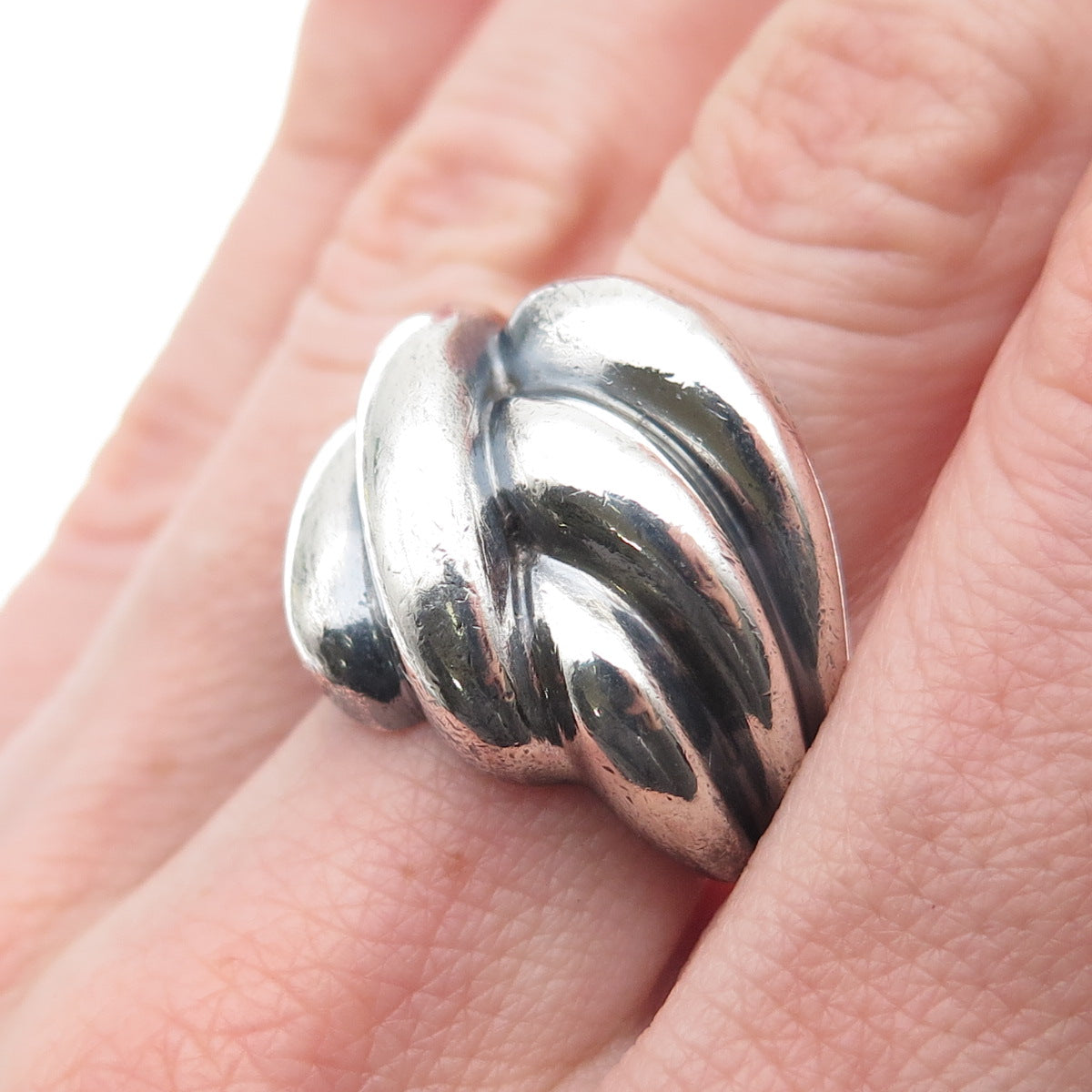 925 Sterling Silver Vintage Modernist Ribbed Oxidized Ring Size 7.5