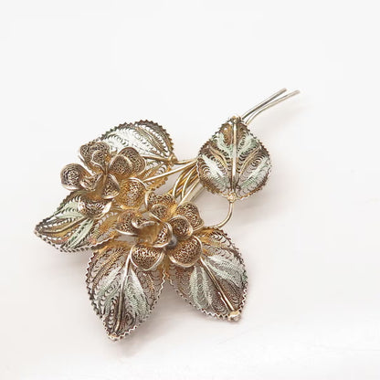 800 Silver Vintage Filigree Floral Pin Brooch