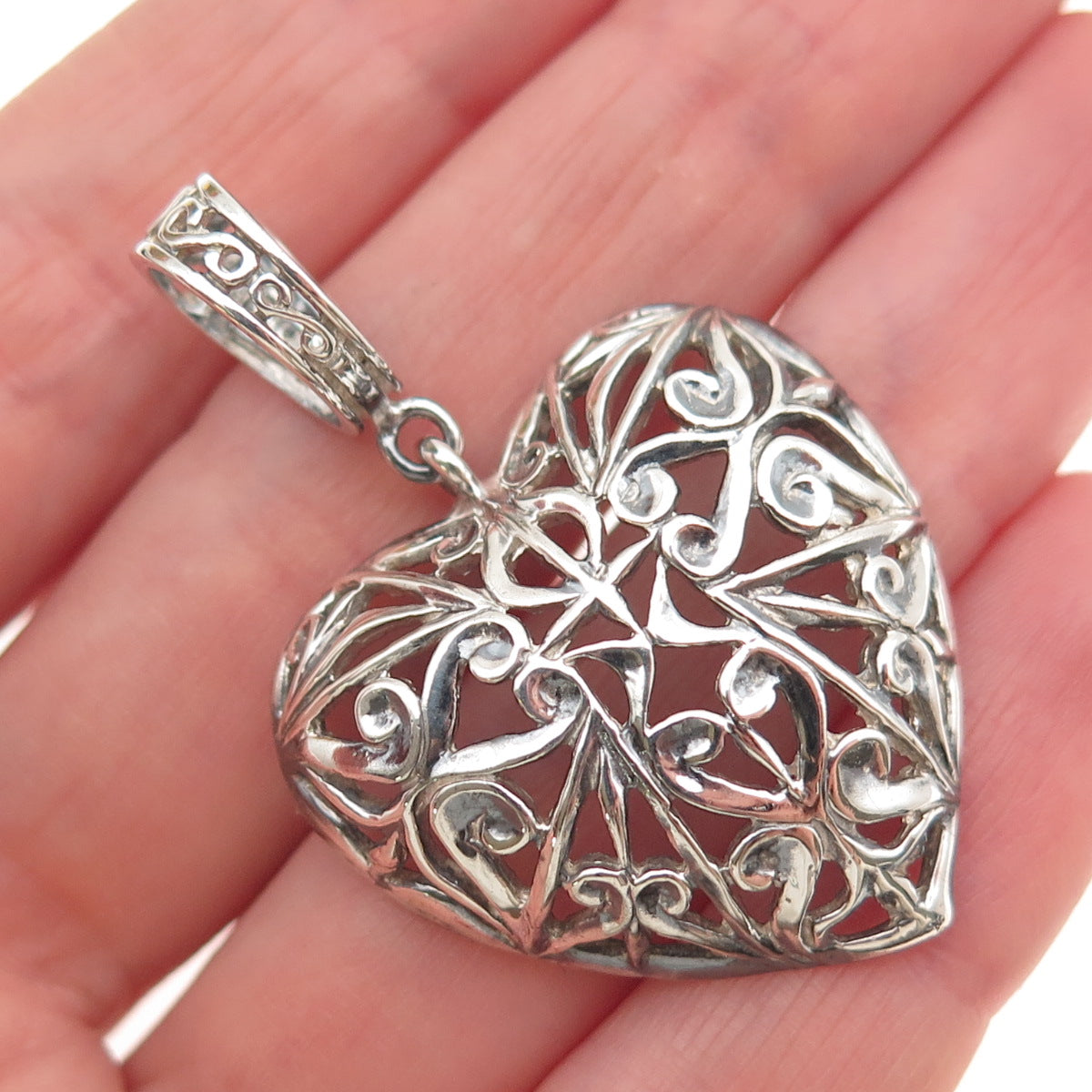 Morning Sun 925 Sterling Silver Vintage Ornate Heart Oxidized Charm Pendant