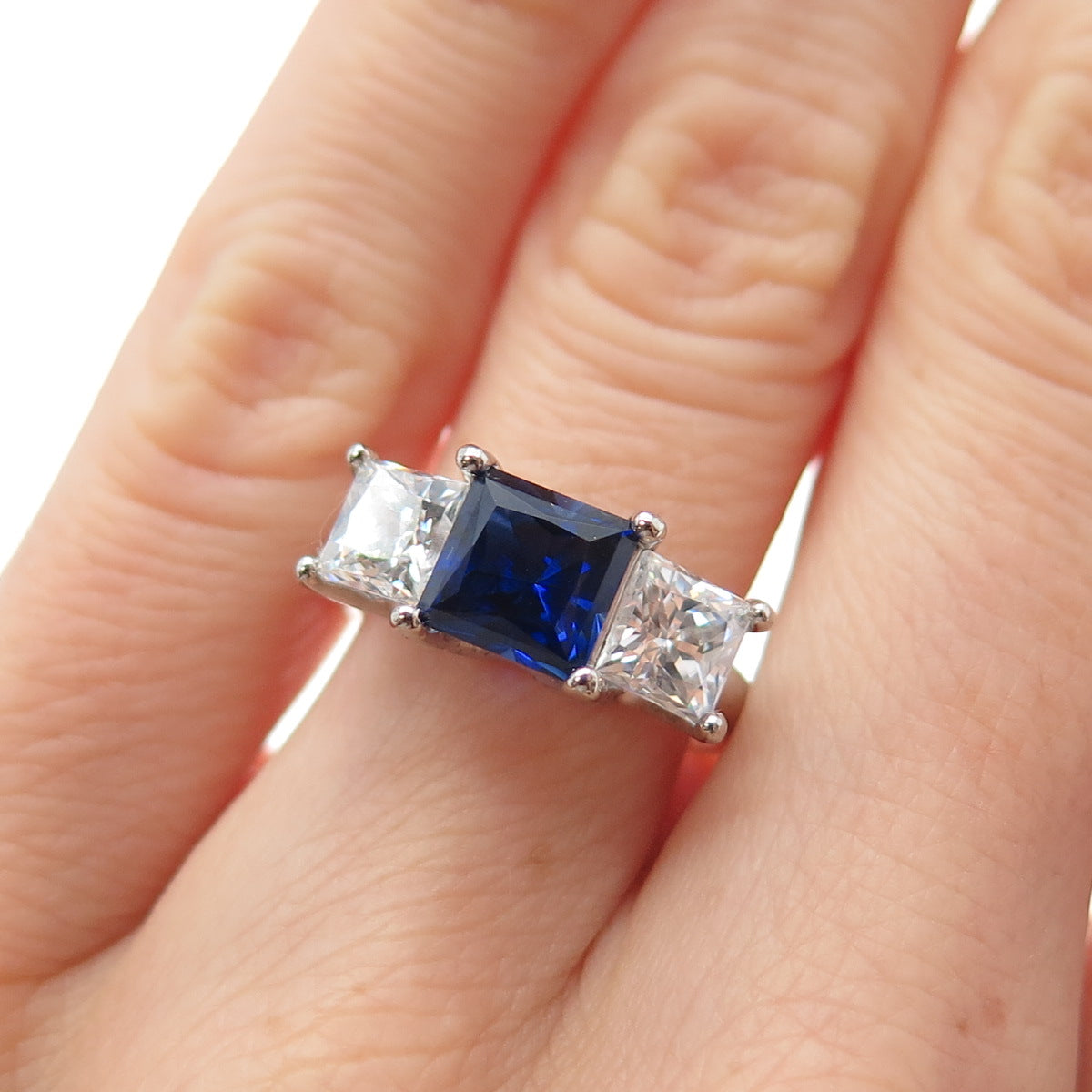 JCM Jacmel Mauritius 925 Sterling Princess-Cut Blue & White C Z Ring Size 5.25
