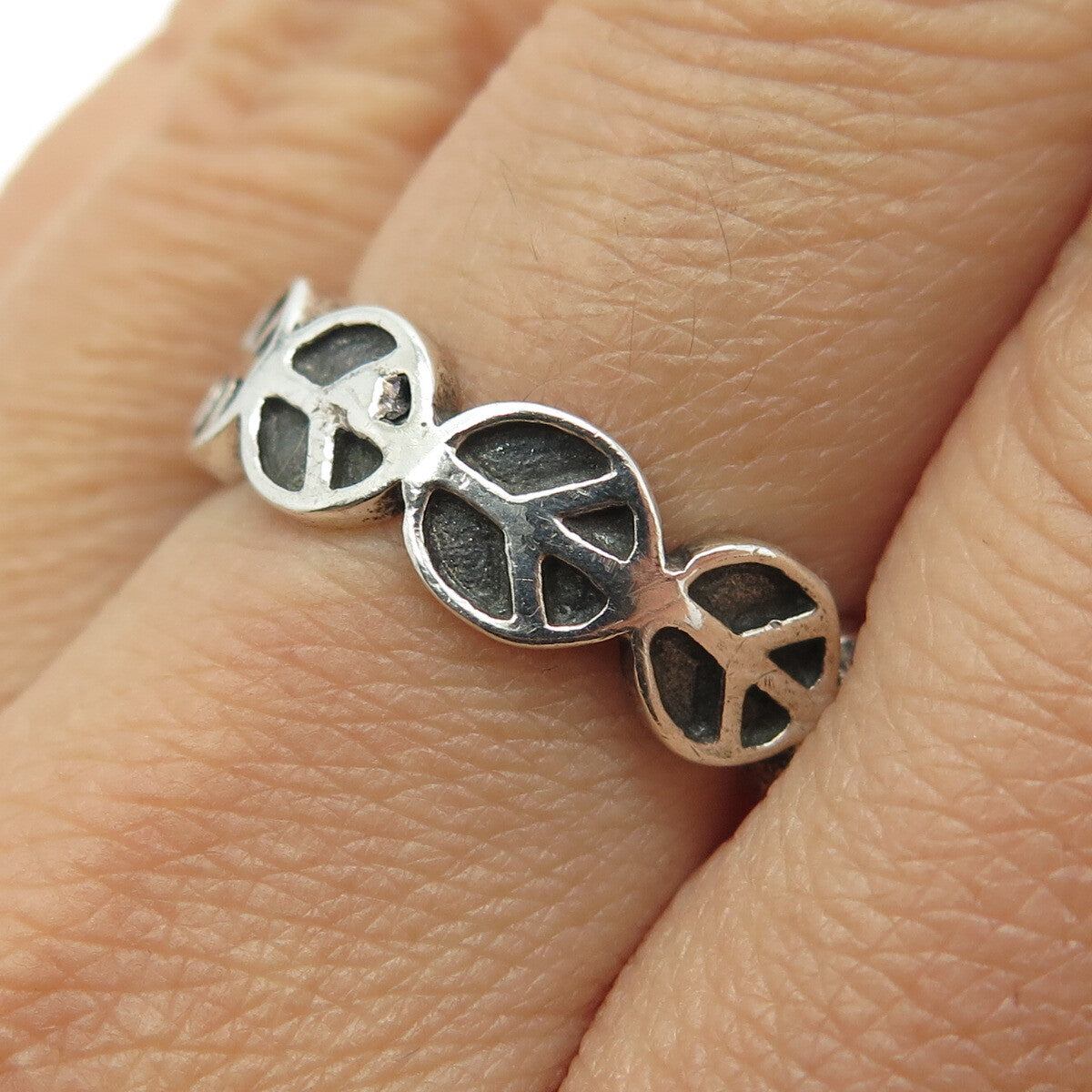925 Sterling Silver Vintage Peace Symbol Oxidized Ring Size 8.25