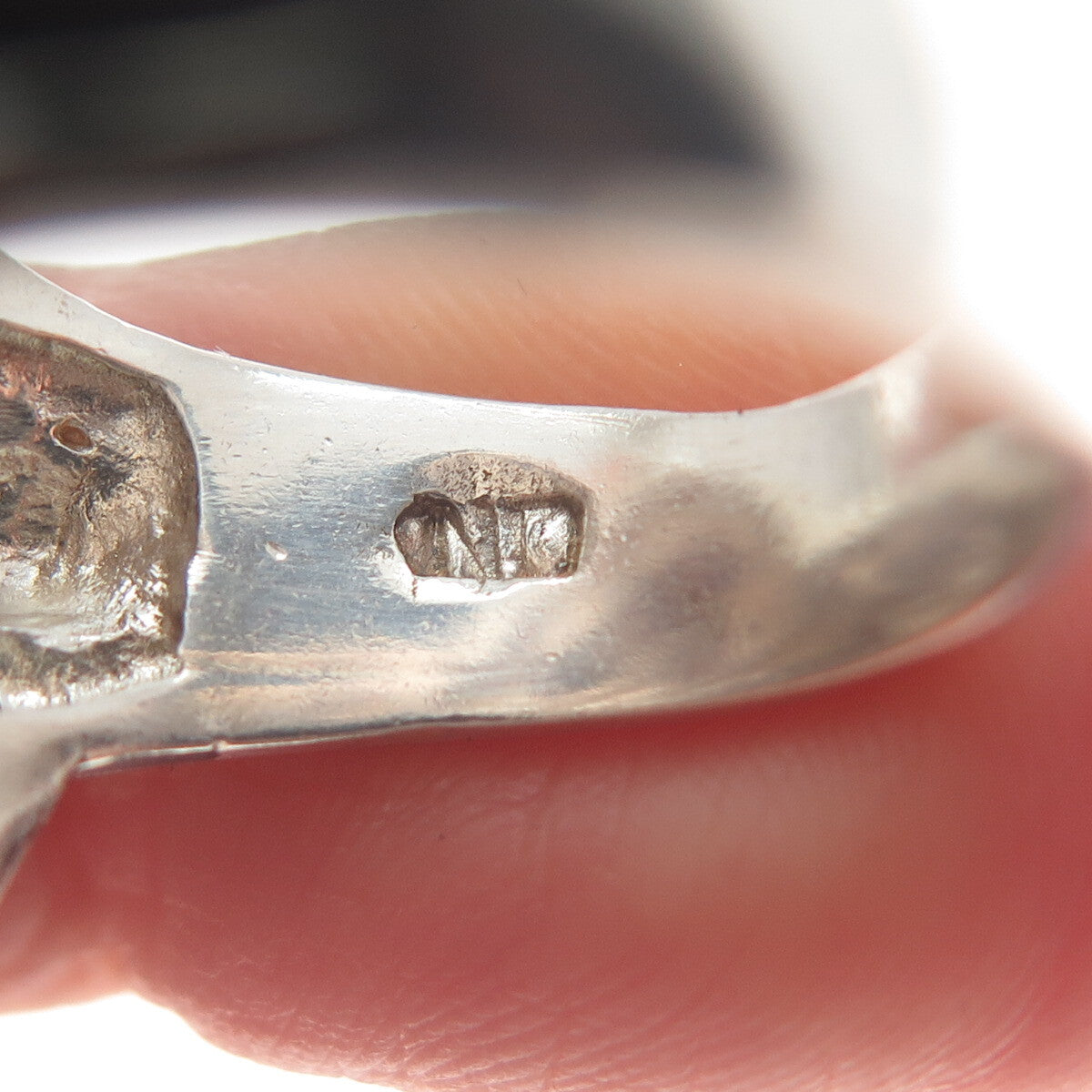CHAPAL ZENRAY Sterling Silver Vintage Diamond-Cut Twisted Oxidized Ring Size 8.5