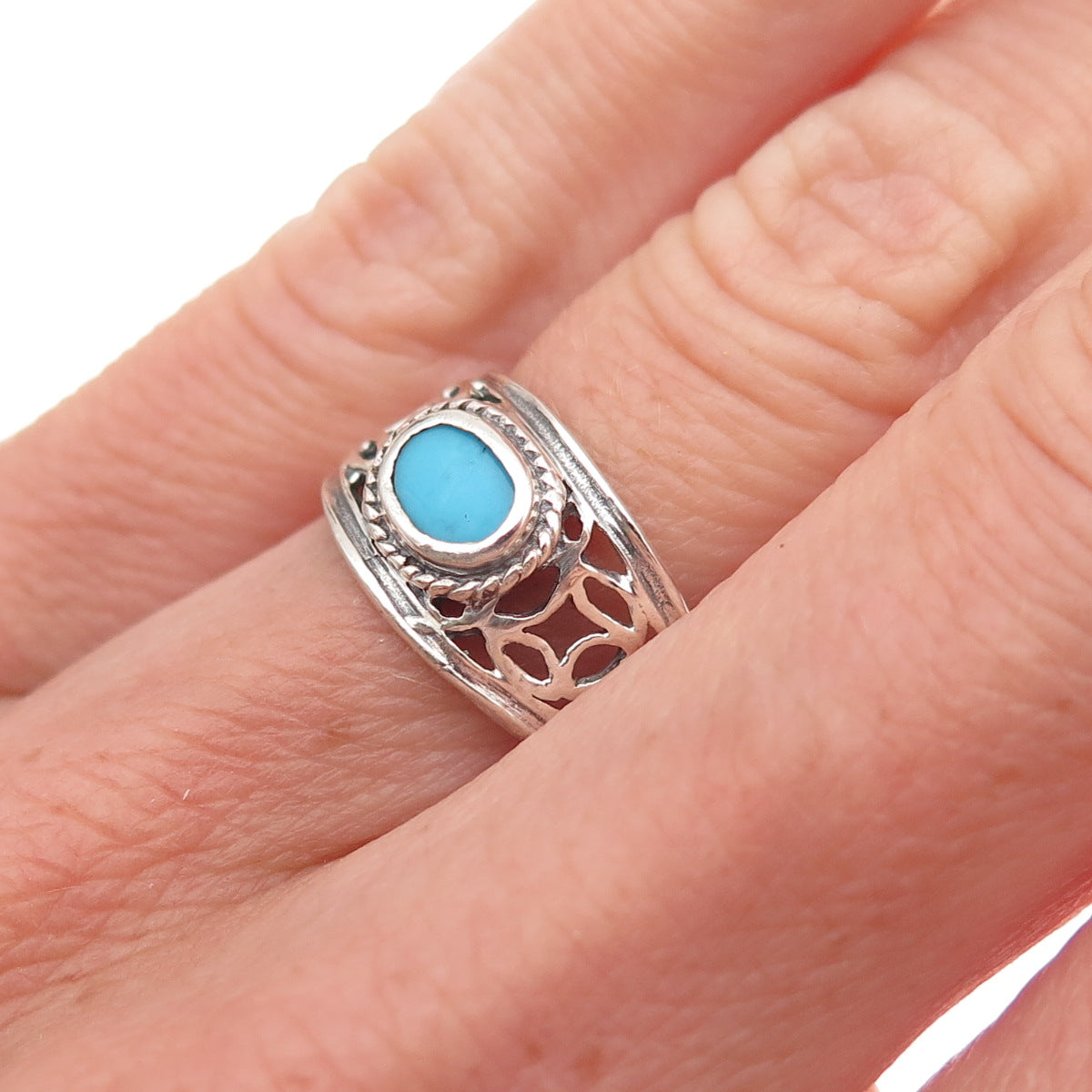 925 Sterling Silver Vintage Real Turquoise Oxidized Ring Size 5.25