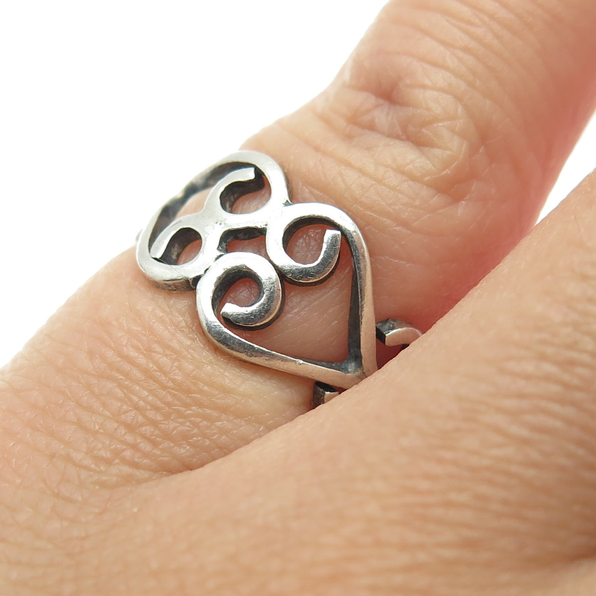 925 Sterling Silver Vintage Swirl Modernist Band Ring Size 4.75