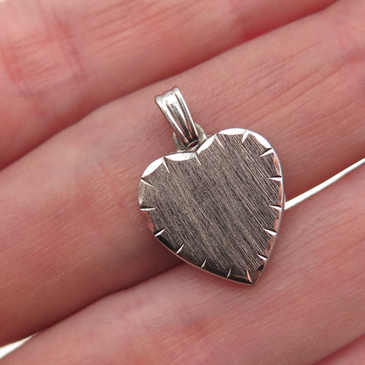 Lamode 925 Sterling Silver Vintage Heart Mini Charm Pendant