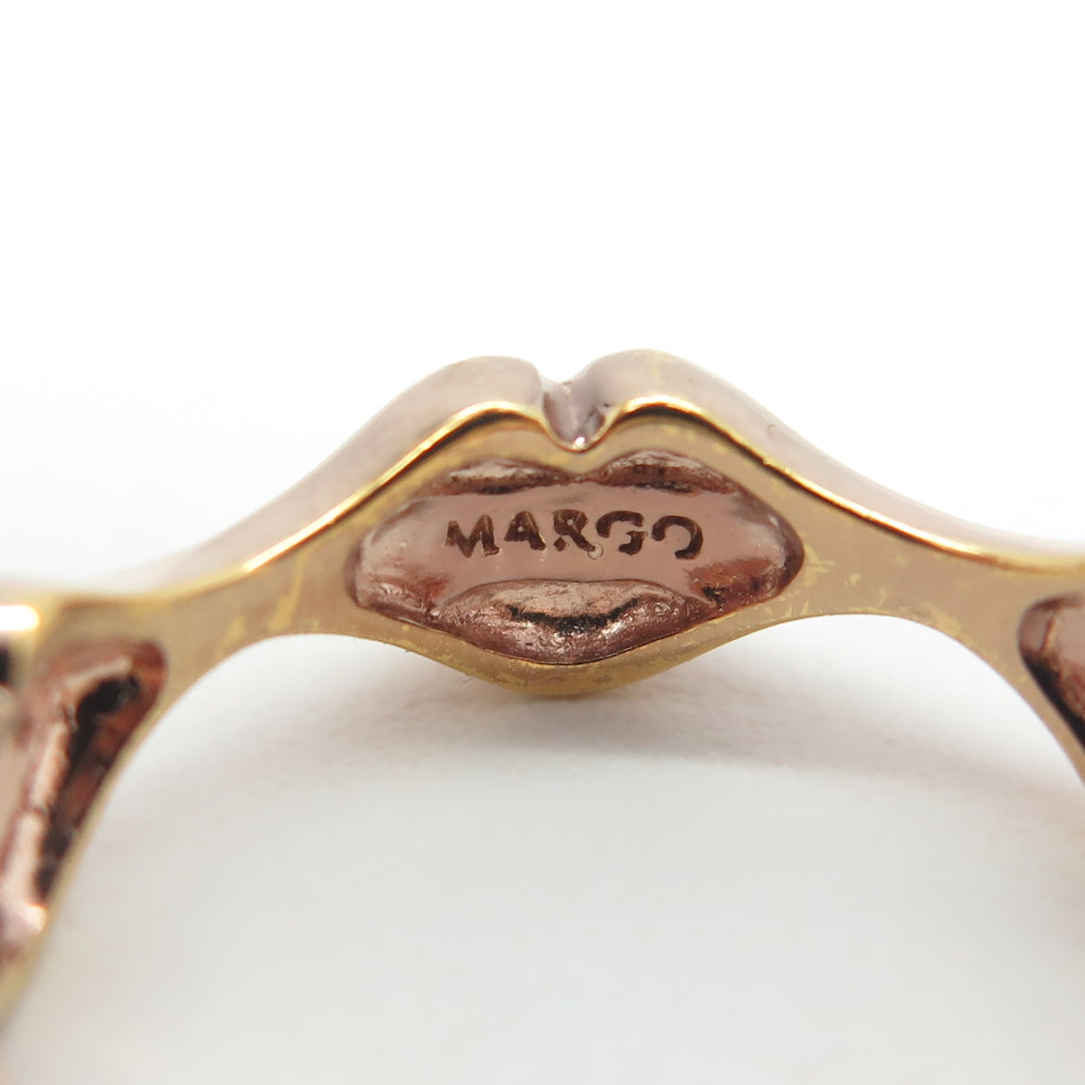 MARGO 925 Sterling Silver Gold Plated Kisses Band Ring Size 8