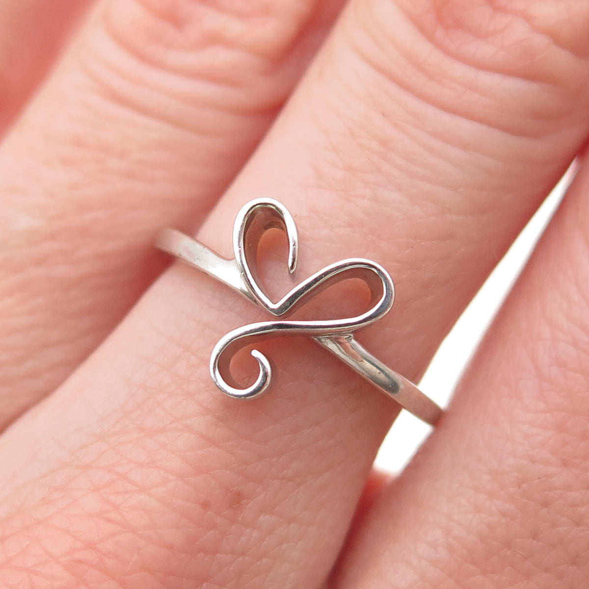 925 Sterling Silver Vintage Modernist Heart Ring Size 6.5