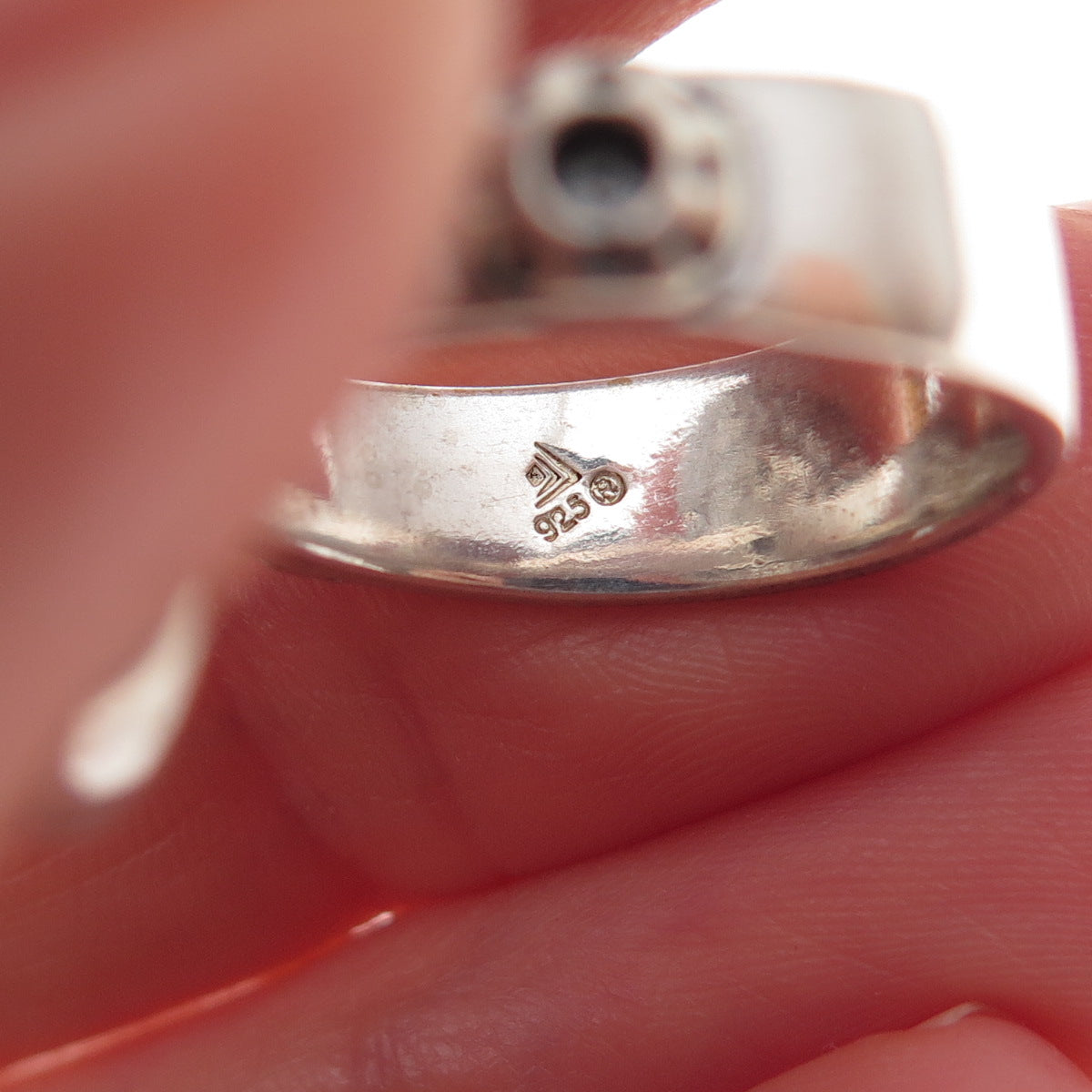 Silpada 925 Sterling Silver Vintage Aztec Disc Oxidized Ring Size 6