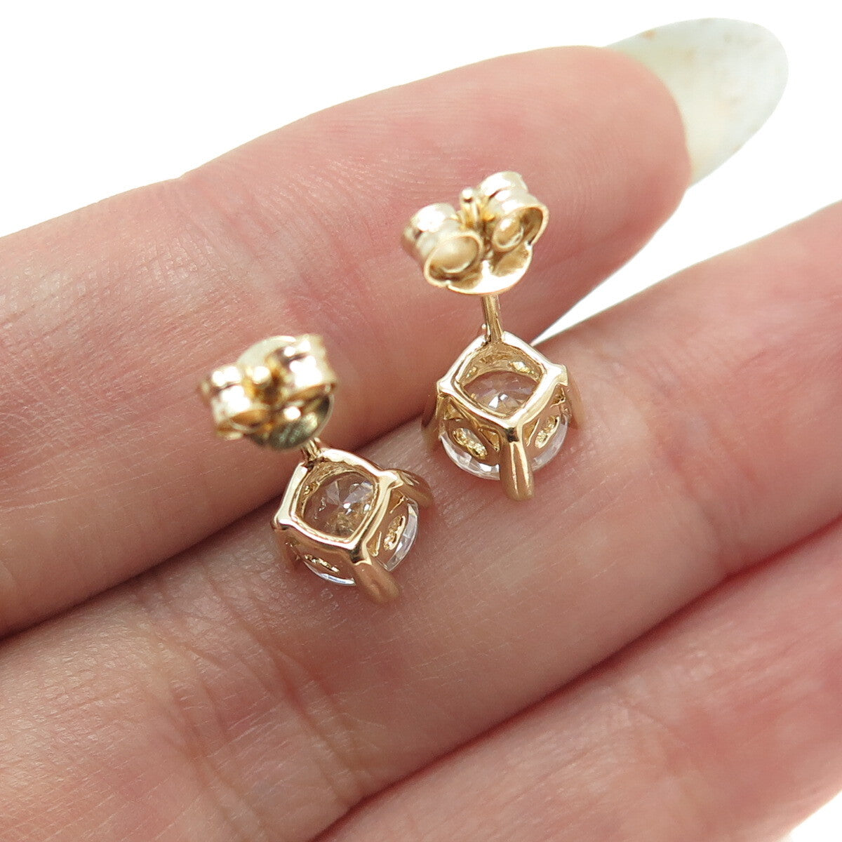 925 Sterling Silver Gold Plated Round-Cut C Z Stud Earrings