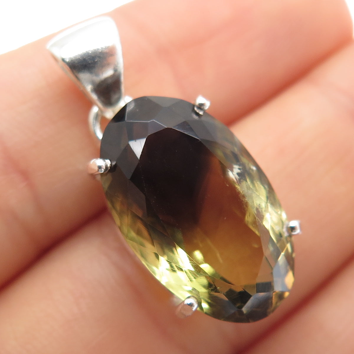 925 Sterling Silver Vintage Real Oval-Cut Phantom Quartz Pendant