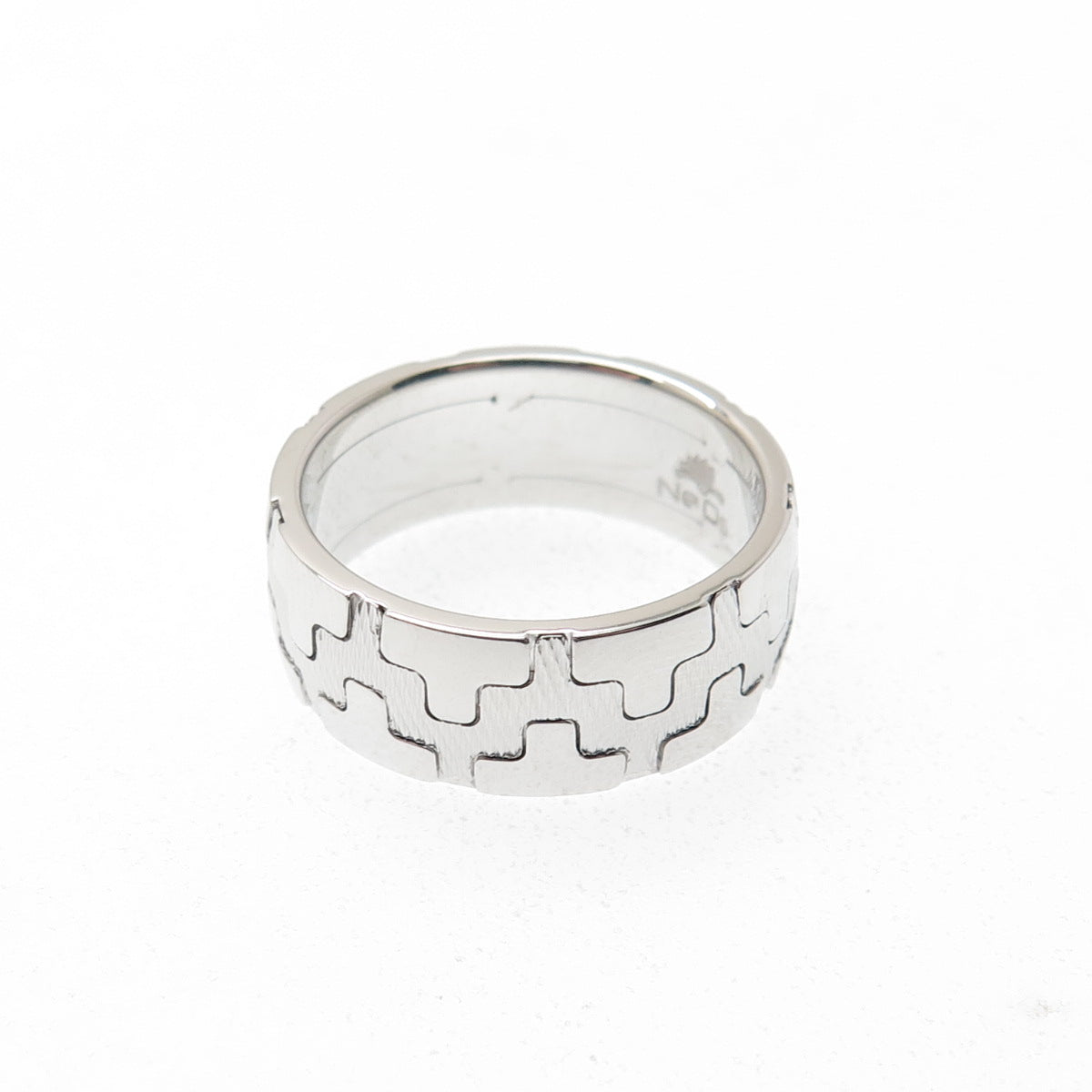 NEOS 925 Sterling Silver Textured Puzzle Band Ring Size 8.25