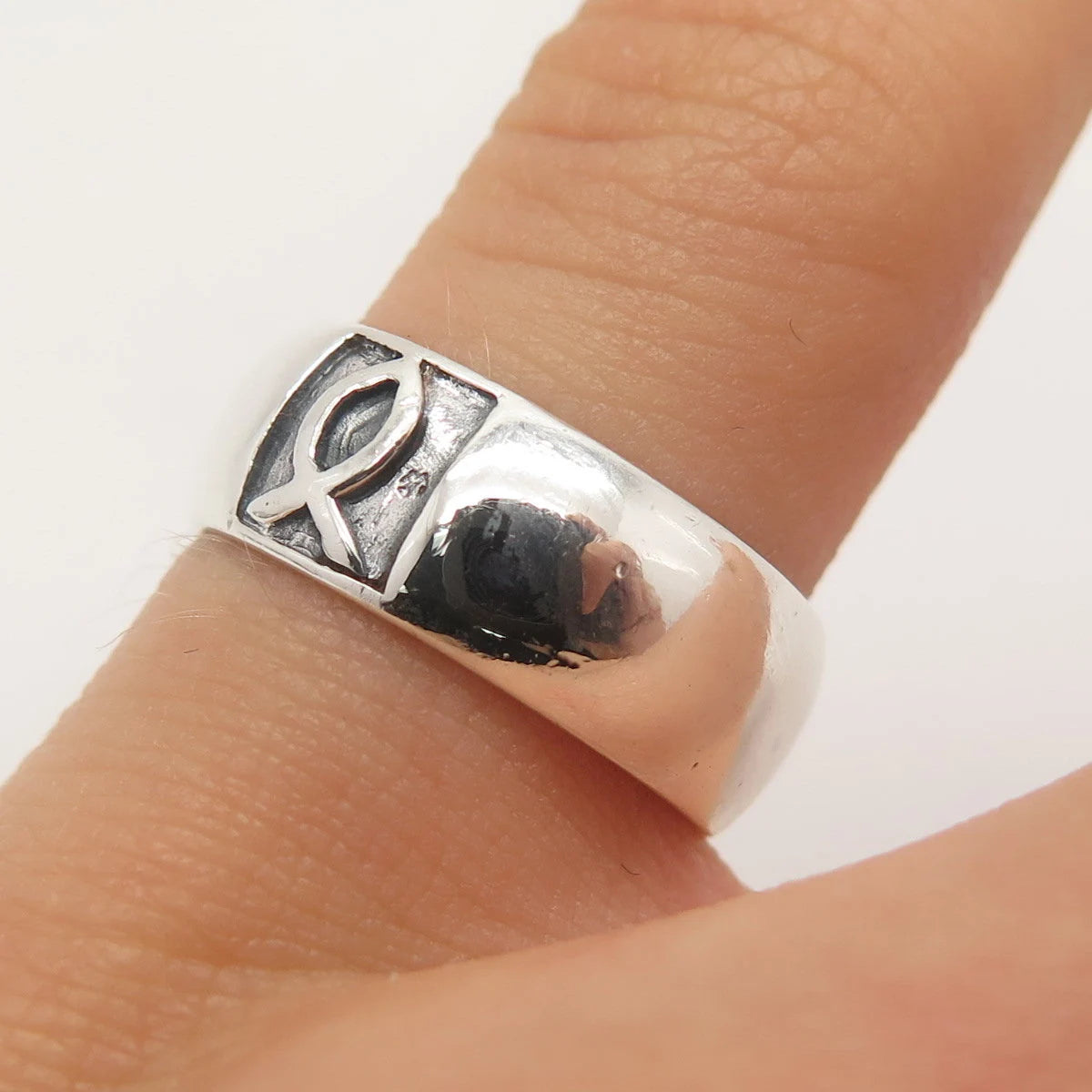 925 Sterling Silver Vintage Ichthys Fish Band Ring Size 5