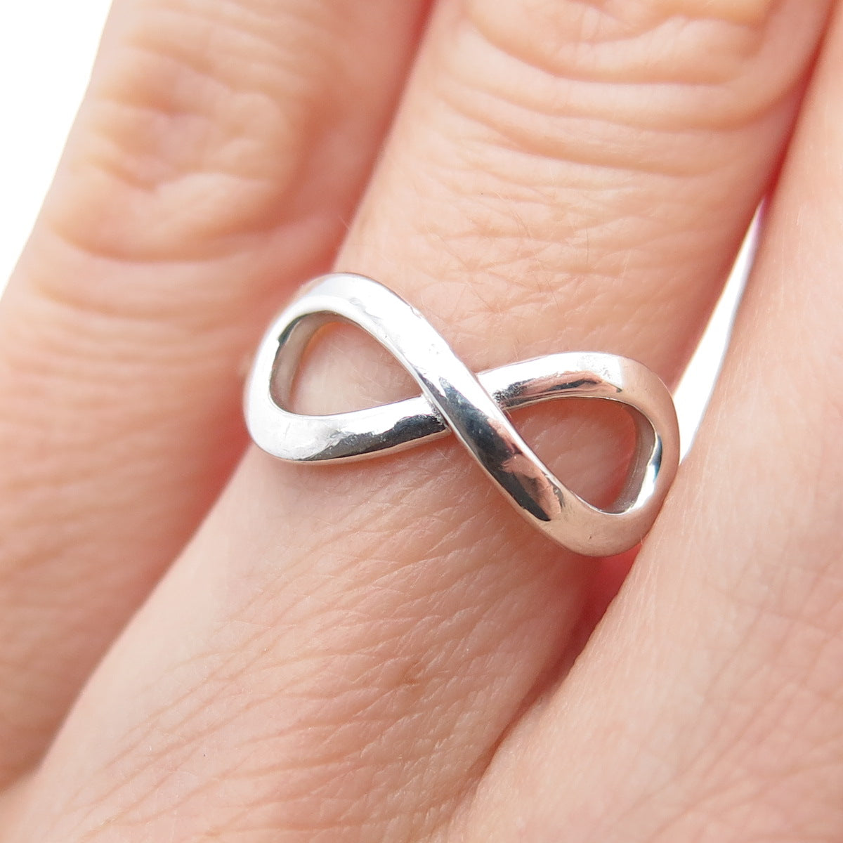 925 Sterling Silver Vintage Infinity Ring Size 5.25