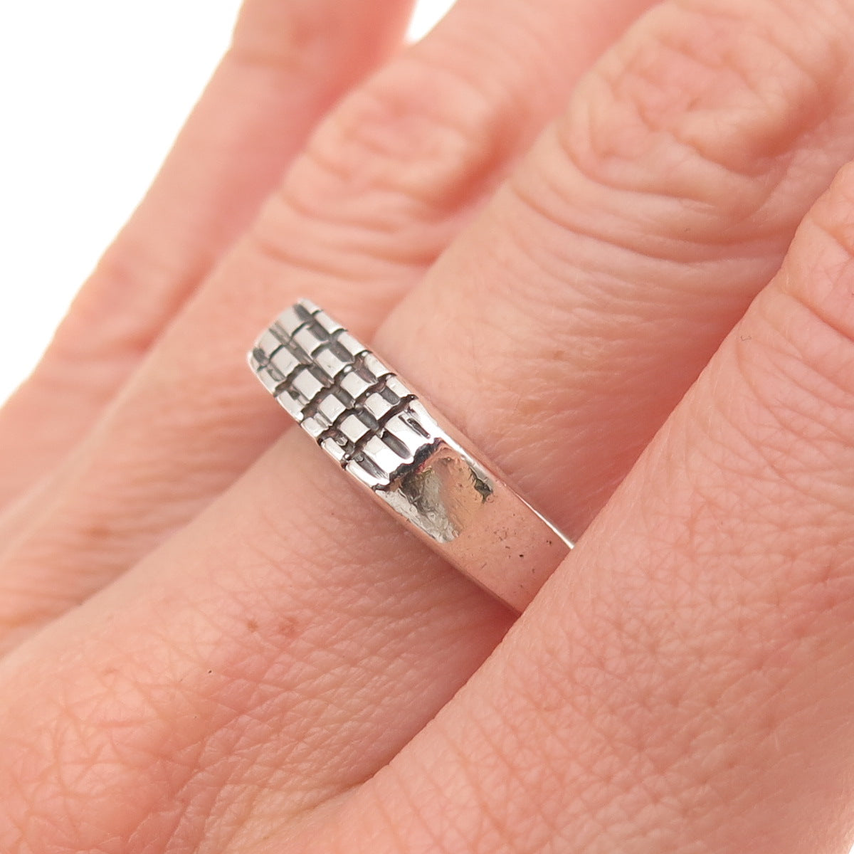 925 Sterling Silver Vintage Striped Oxidized Signet Ring Size 6.5