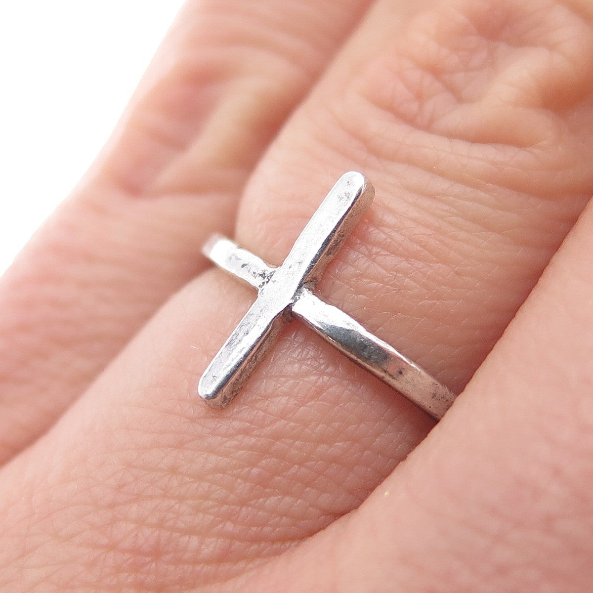 925 Sterling Silver Vintage Cross Oxidized Ring Size 5.75