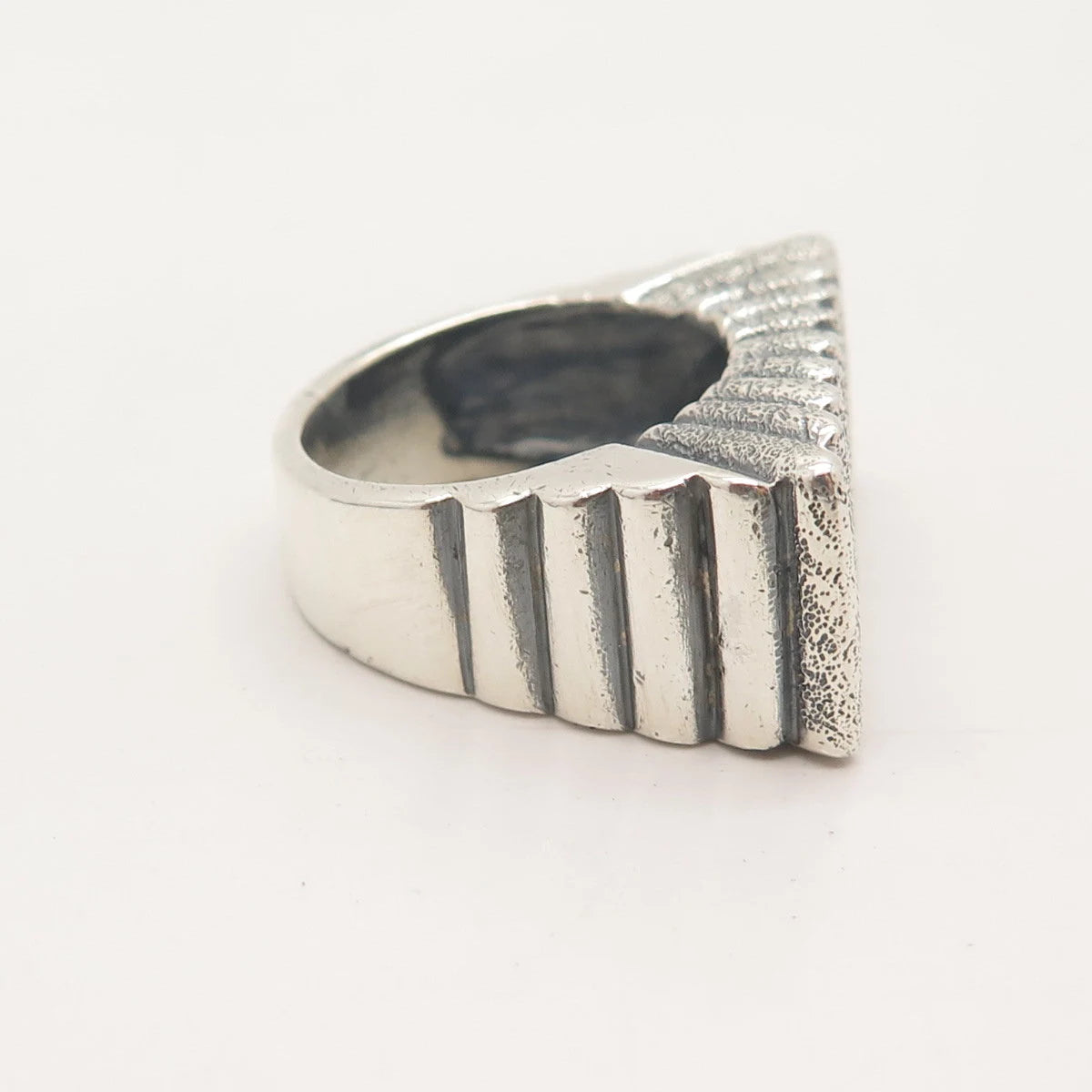 925 Sterling Silver Vintage Textured Modernist Ring Size 8