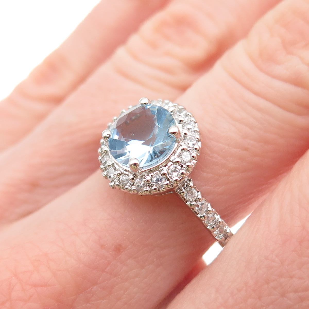 925 Sterling Silver Round-Cut Blue & White C Z Ring Size 8