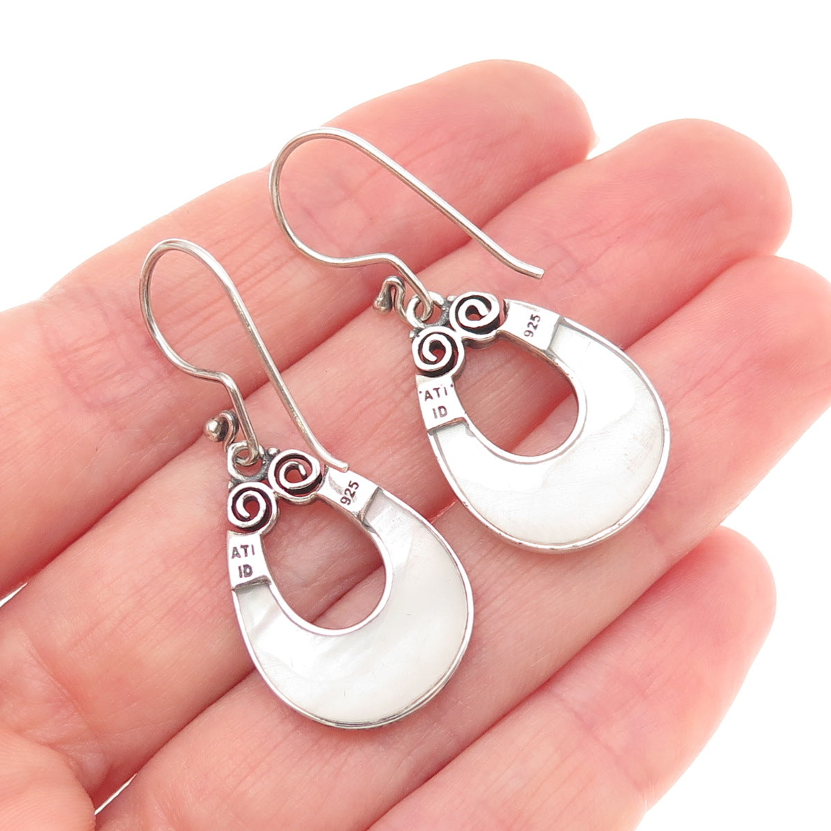 ATI Annika Witt 925 Sterling Vintage Real MOP Modernist Dotted Dangle Earrings