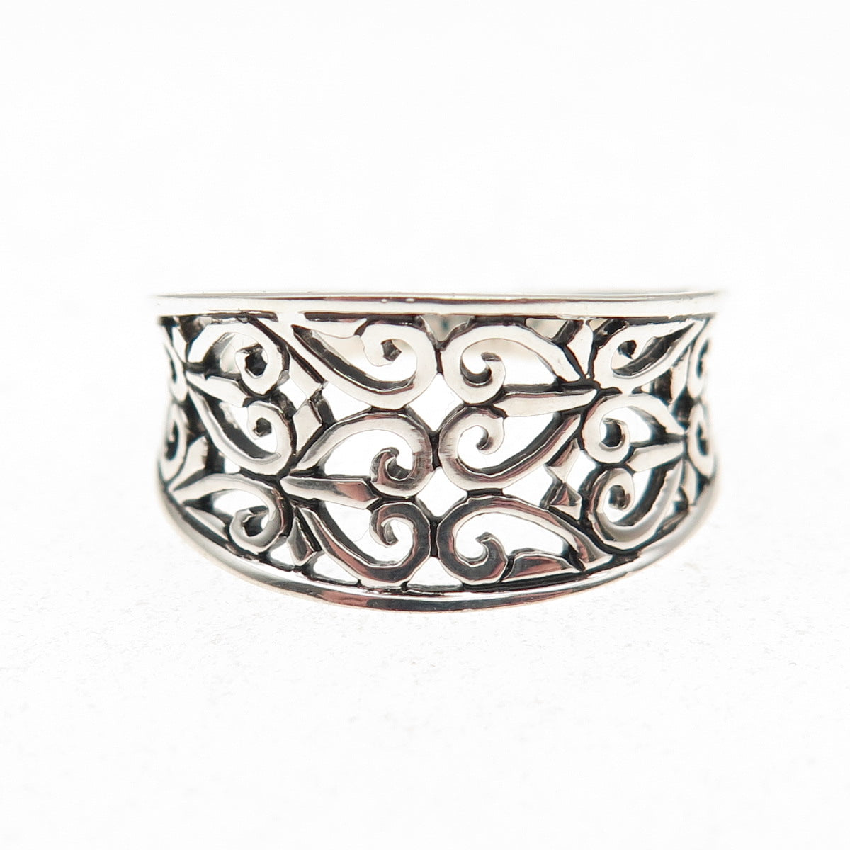 925 Sterling Silver Heart Ornate Oxidized Ring Size 8