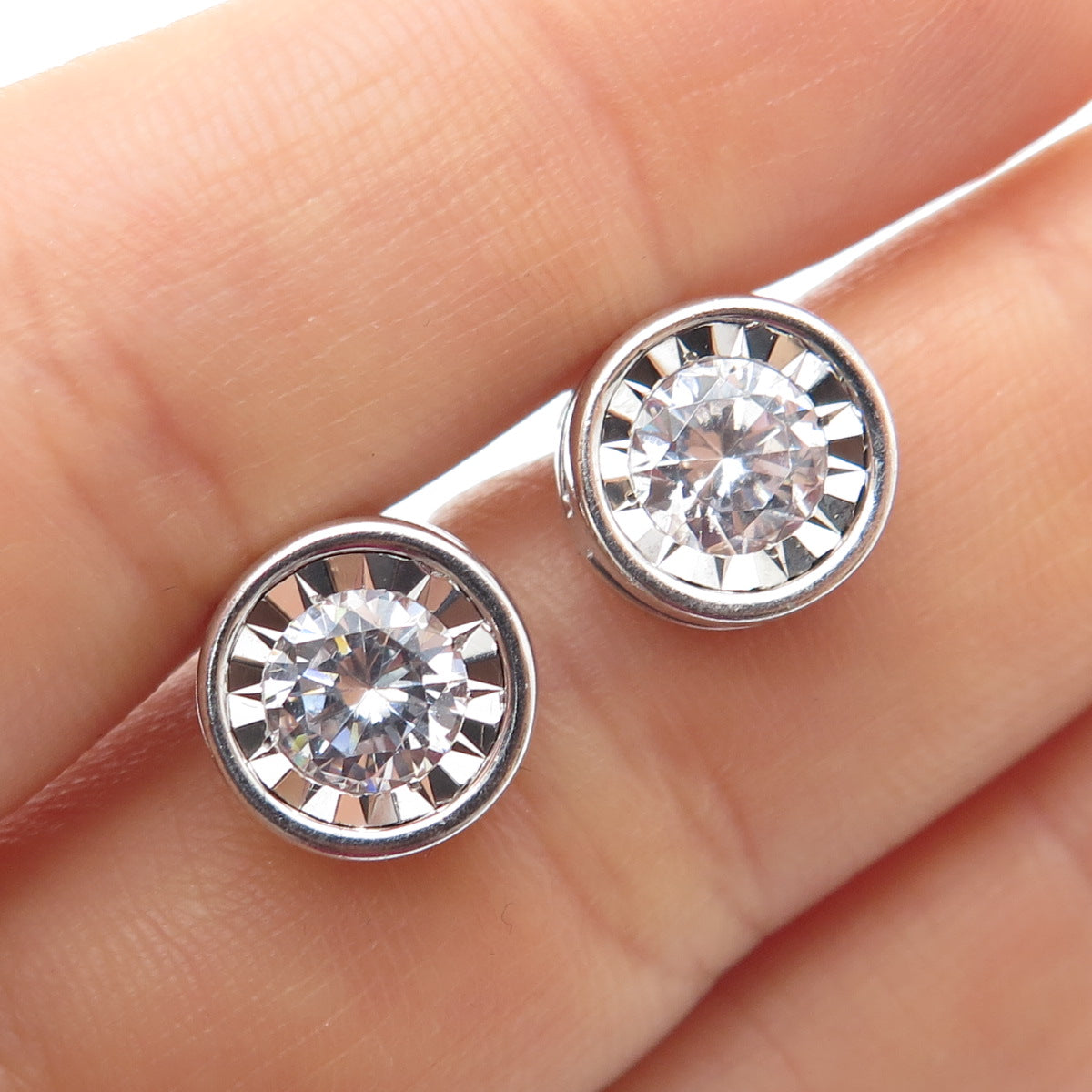 925 Sterling Silver Round-Cut C Z Stud Earrings