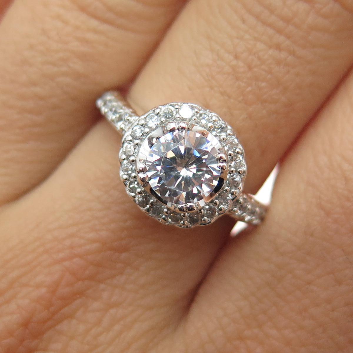 925 Sterling Silver Round-Cut C Z Engagement Ring Size 7