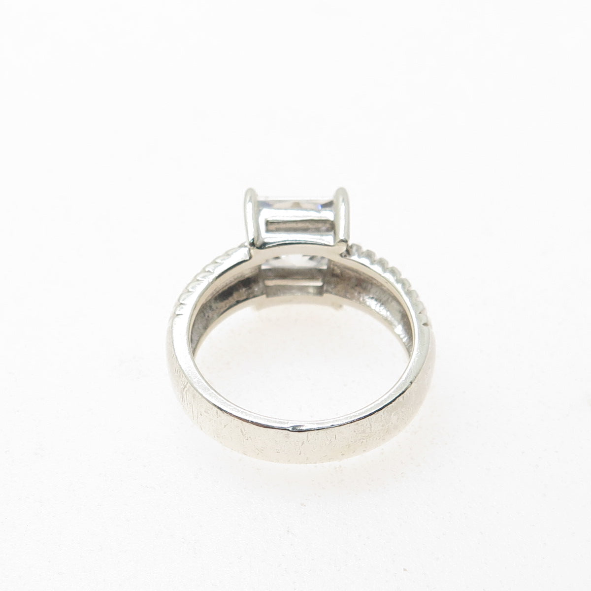 925 Sterling Silver Vintage Princess-Cut C Z Ribbed Ring Size 7.25