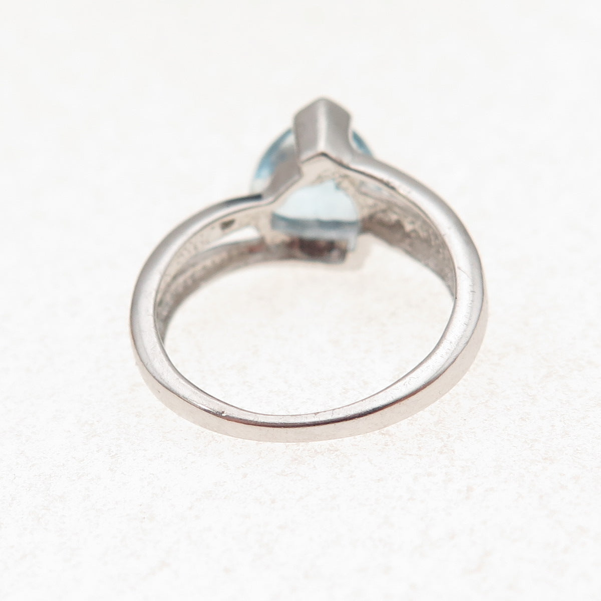 925 Sterling Silver Vintage Real Diamond & Blue Topaz Ring Size 5
