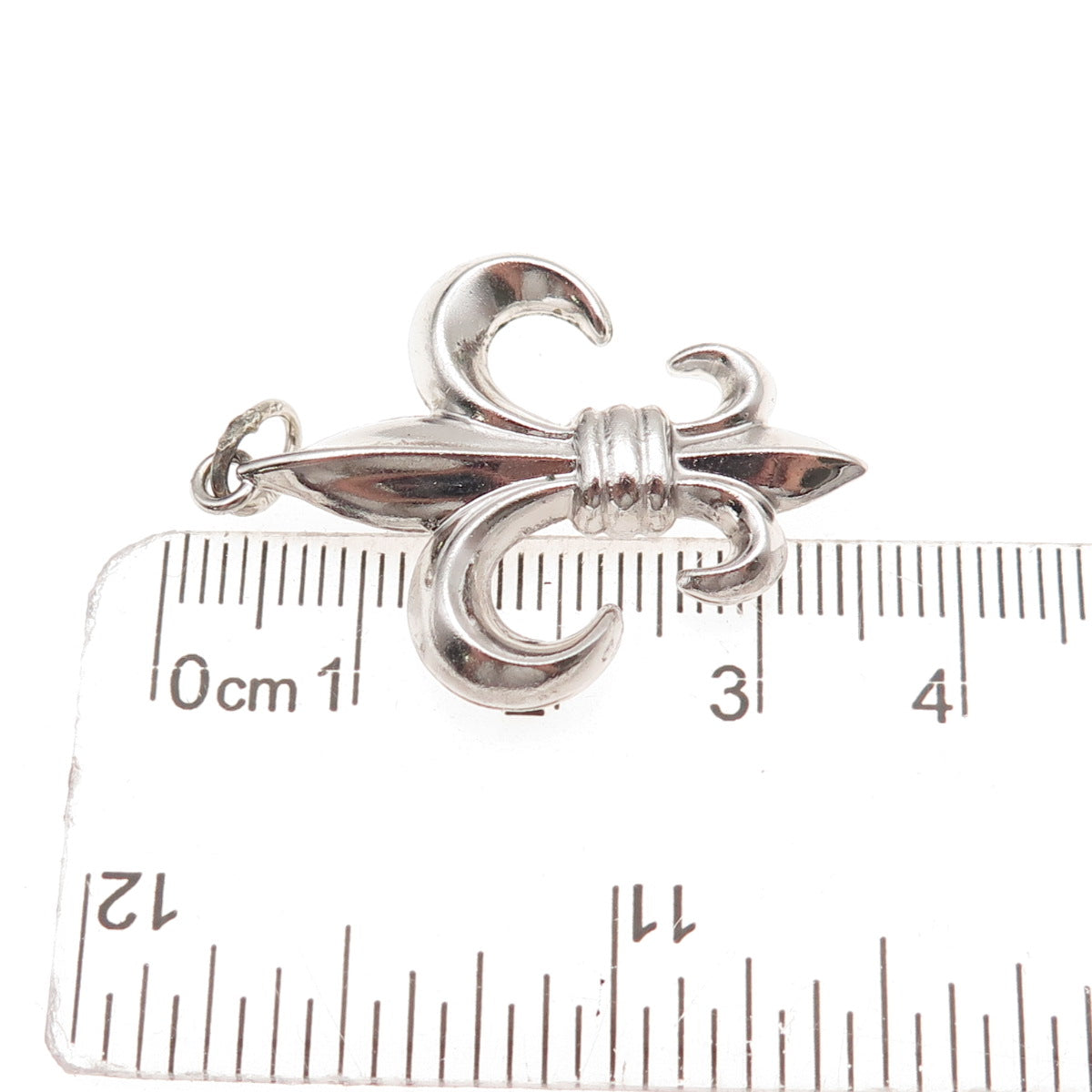Art's Elegance 925 Sterling Silver Vintage Fleur de Lis Oxidized Charm Pendant