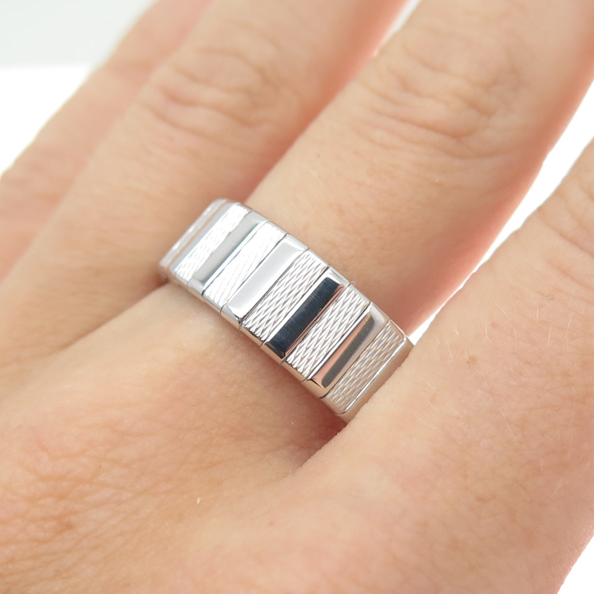 NEOS 925 Sterling Silver Textured Ribbed Band Ring Size 10.25