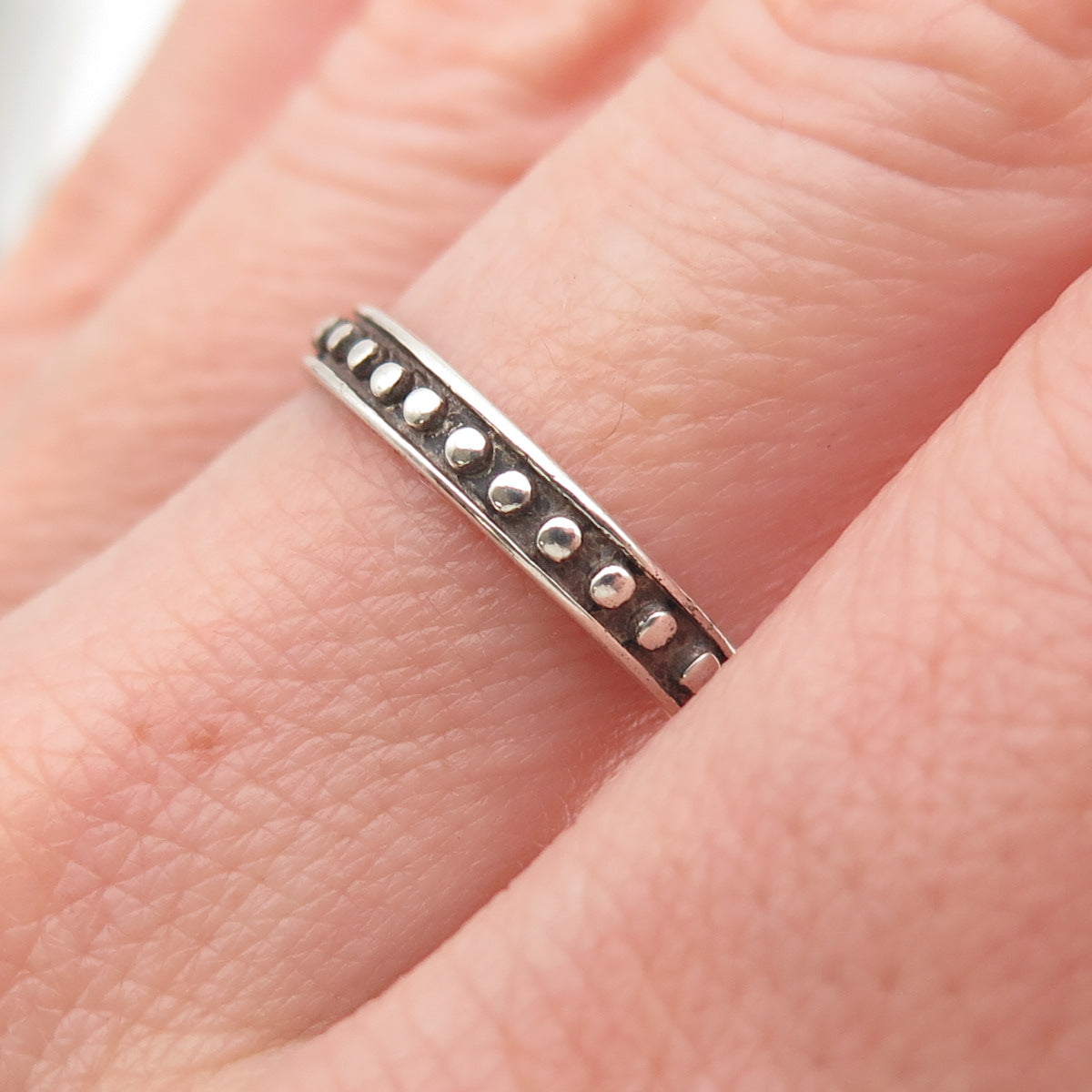 Chateau D’Argent 925 Sterling Silver Vintage Dotted Oxidized Band Ring Size 7.25