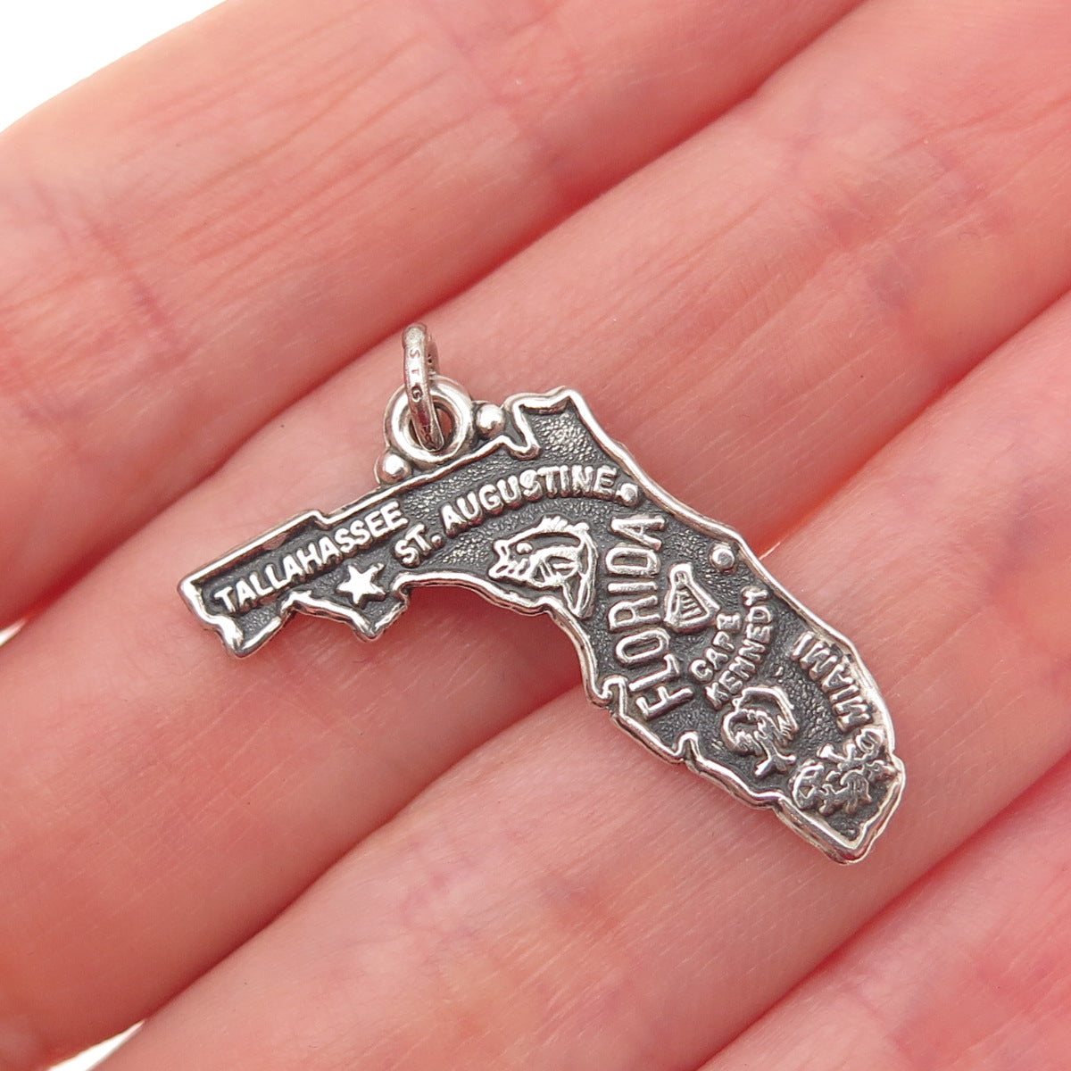 MAISELS INDIAN 925 Sterling Silver Vintage Florida State Map Charm Pendant