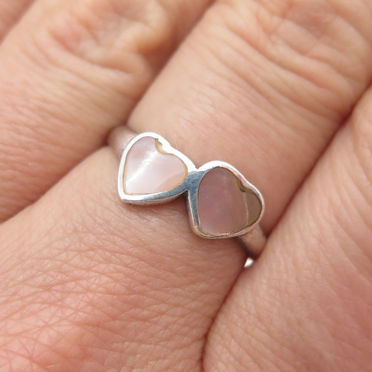 925 Sterling Silver Vintage Real MOP Couple Heart Ring Size 7.25