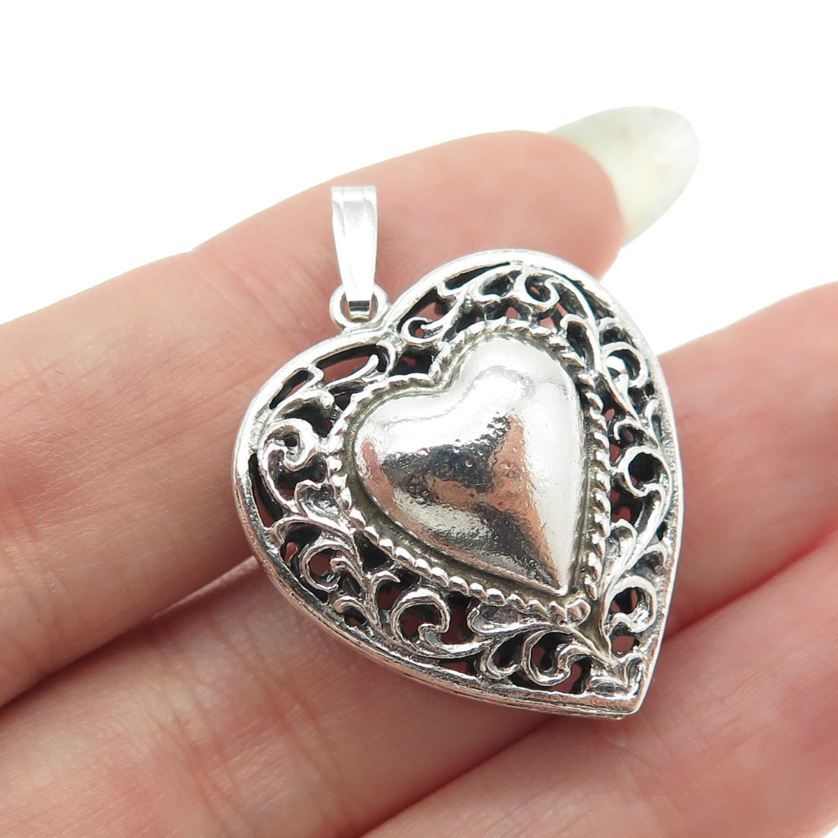 925 Sterling Silver Antique Art Deco Swirl Heart Pendant