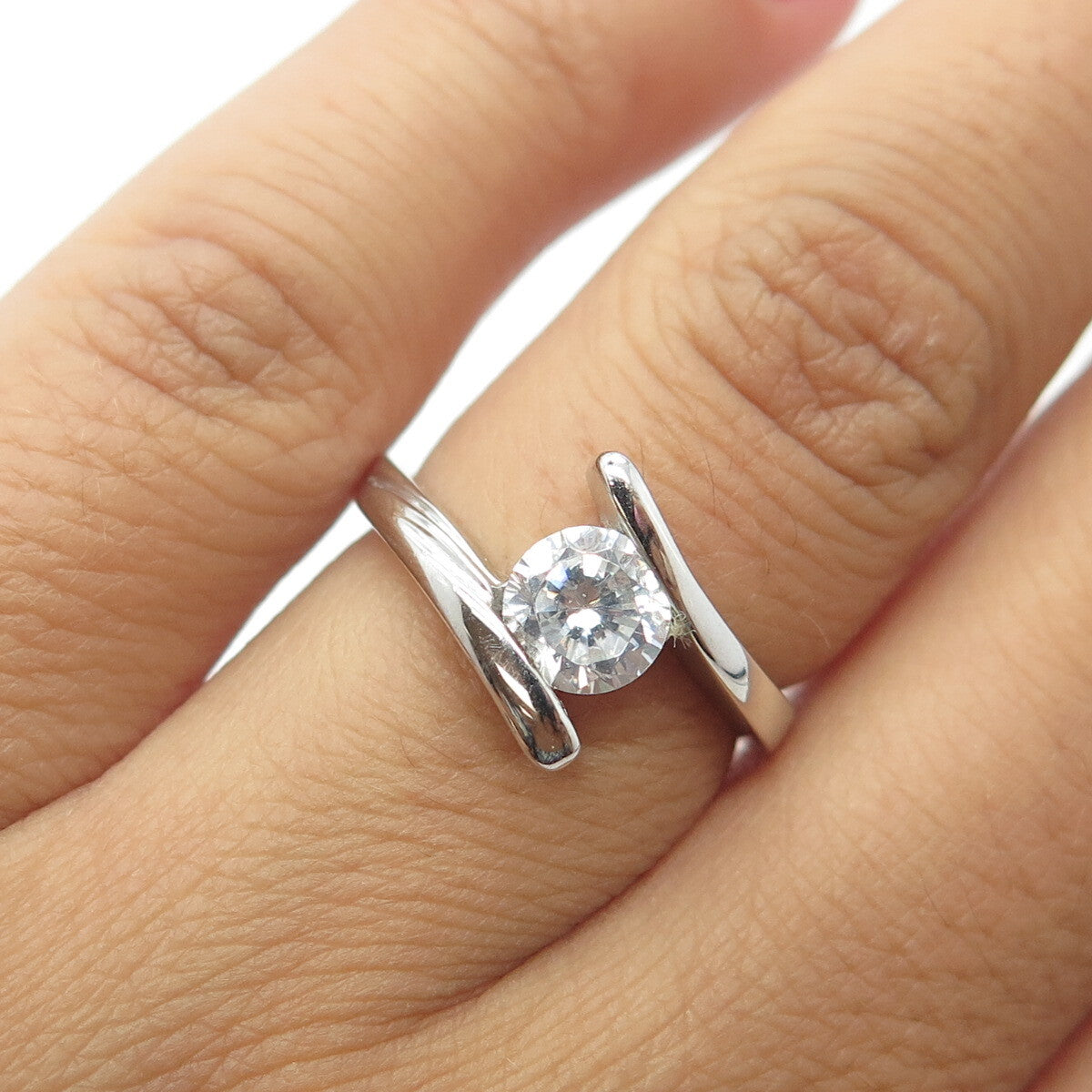 925 Sterling Silver Round-Cut Shaped C Z Bypass Engagement Ring Size 6