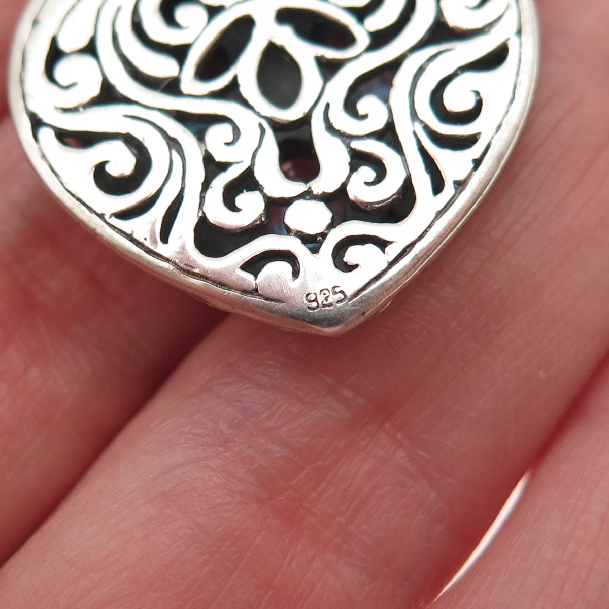 925 Sterling Silver Vintage Real Oval-Cut Blue Topaz Heart Swirl Charm Pendant