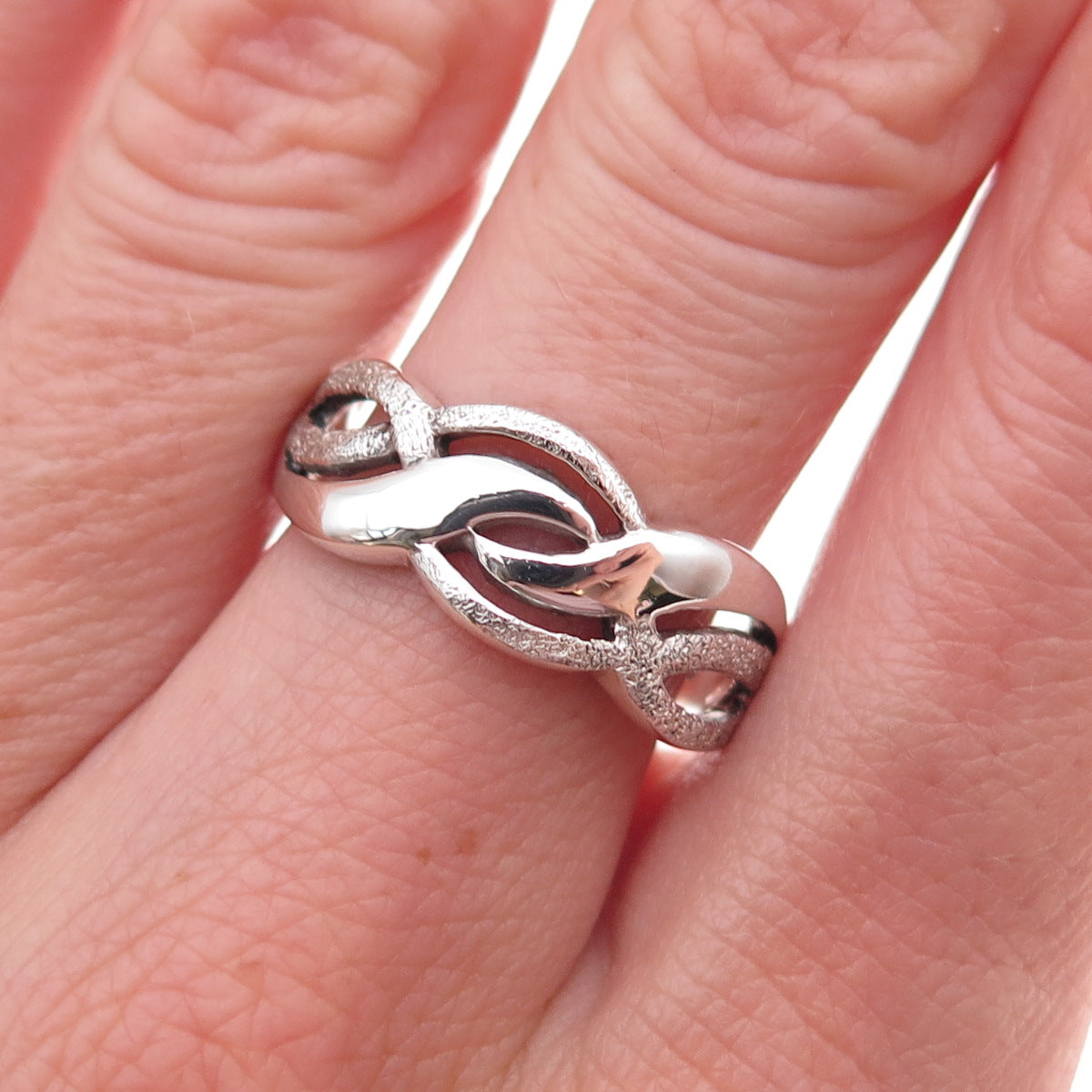 925 Sterling Silver Woven Ring Size 8