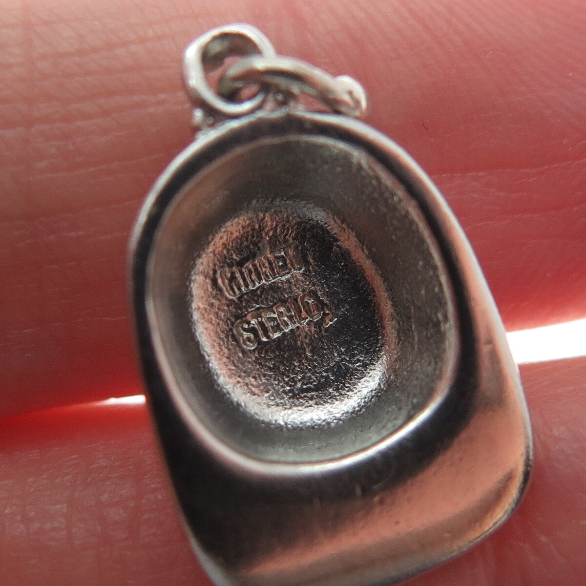 KINNEY 925 Sterling Silver Antique Art Deco Hat Minimalist Charm Pendant
