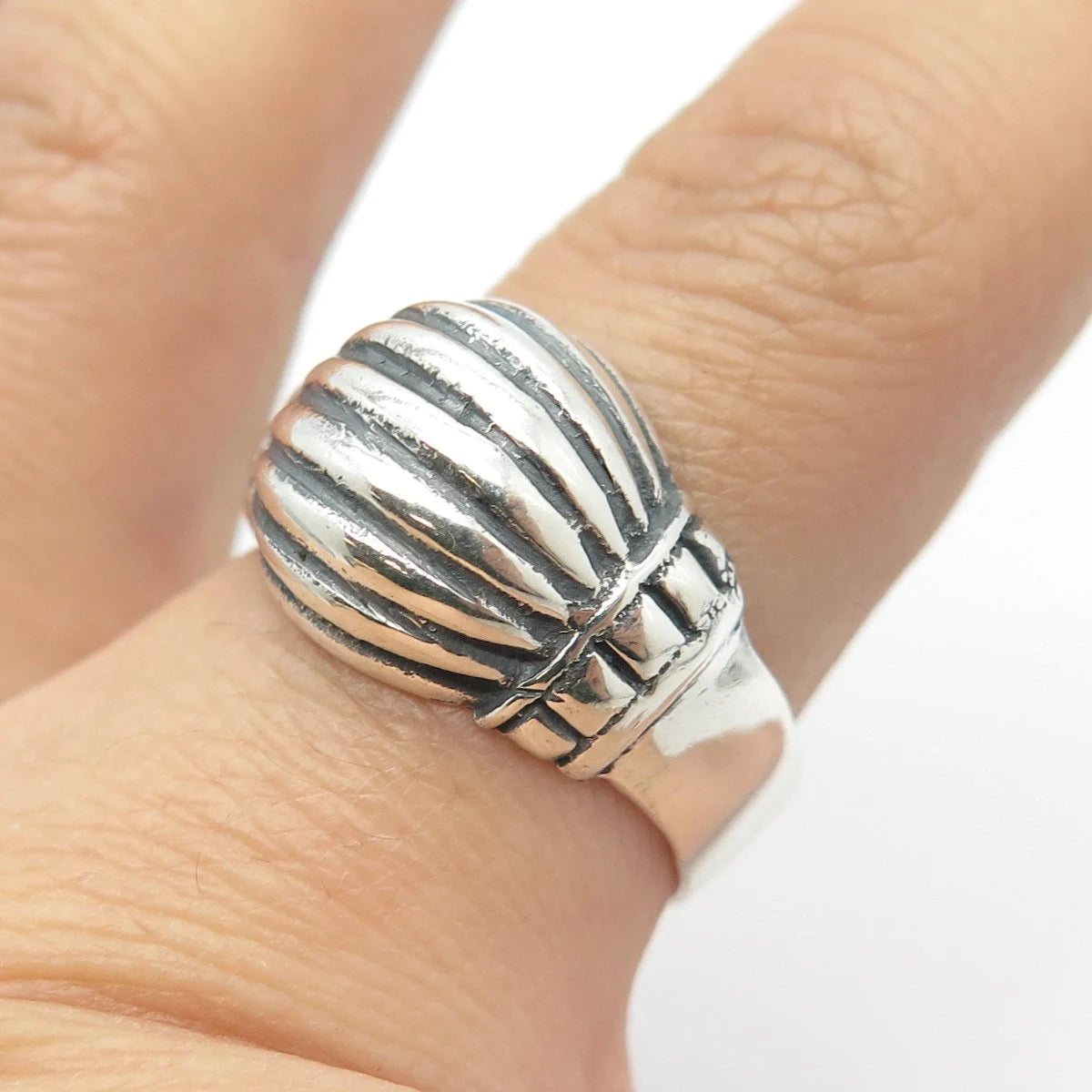 925 Sterling Silver Vintage Ribbed Ring Size 9.5
