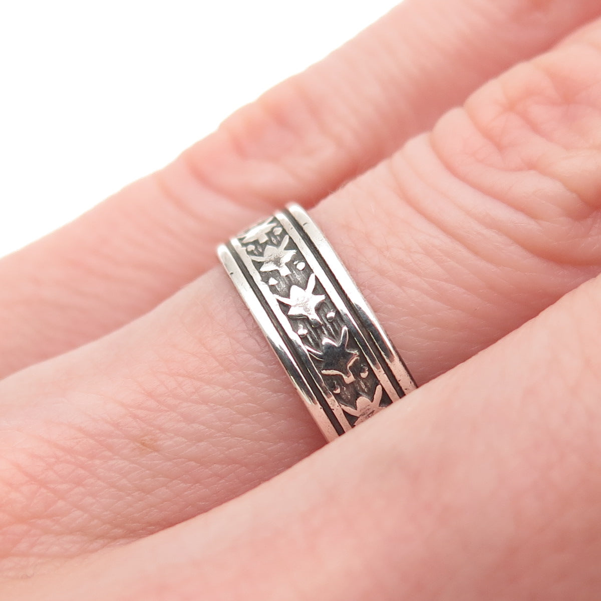 Uncas 925 Sterling Silver Antique Art Deco Floral Oxidized Band Ring Size 7