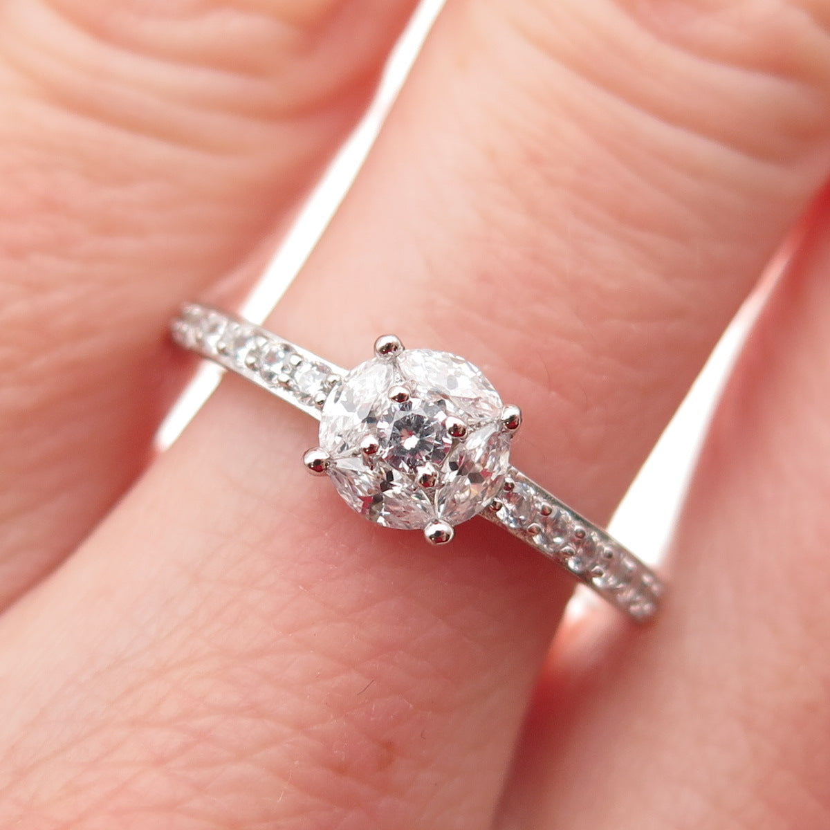 DSMK 925 Sterling Silver Round-Cut C Z Engagement Ring Size 7.25